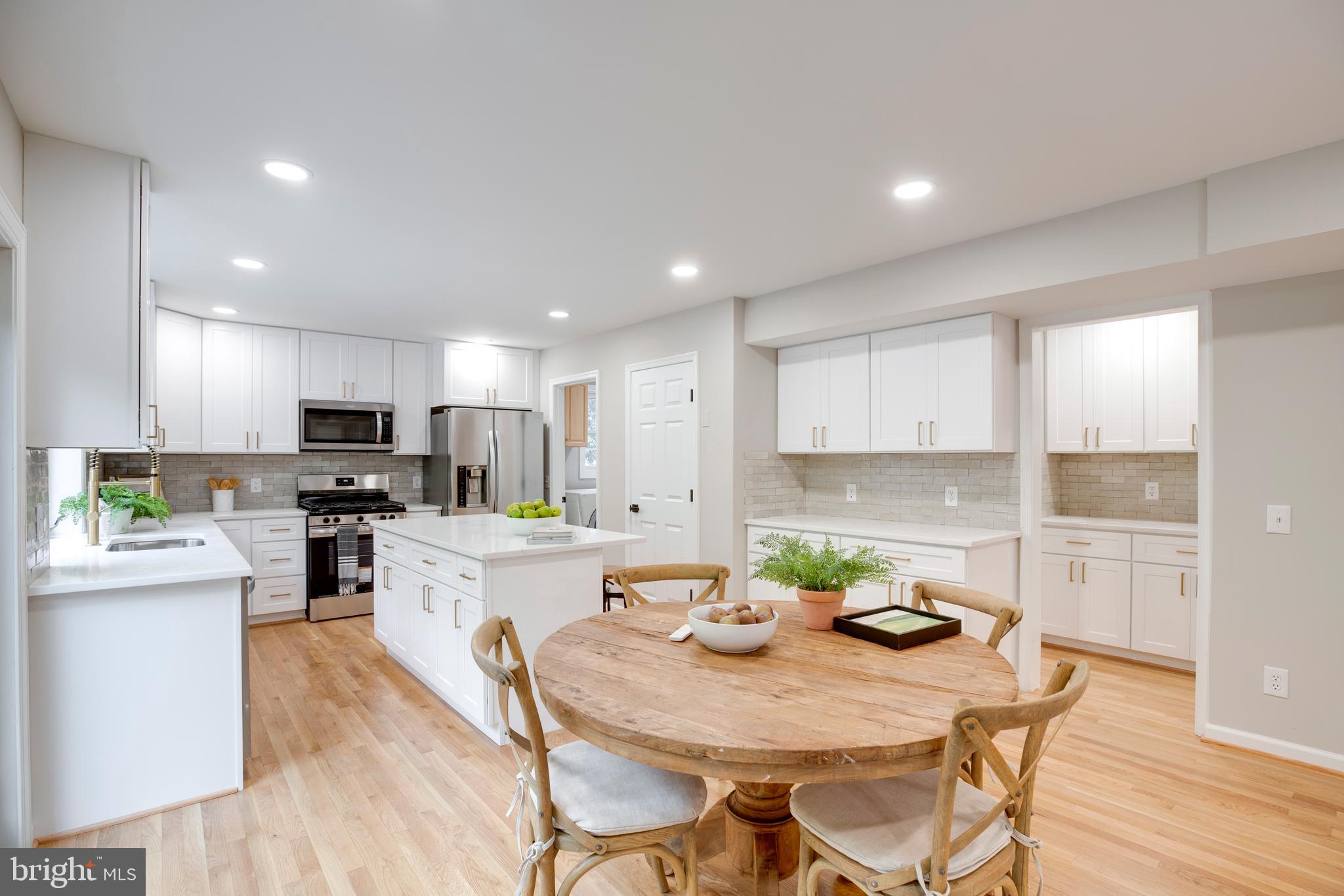 CROSSPOINTE - Residential