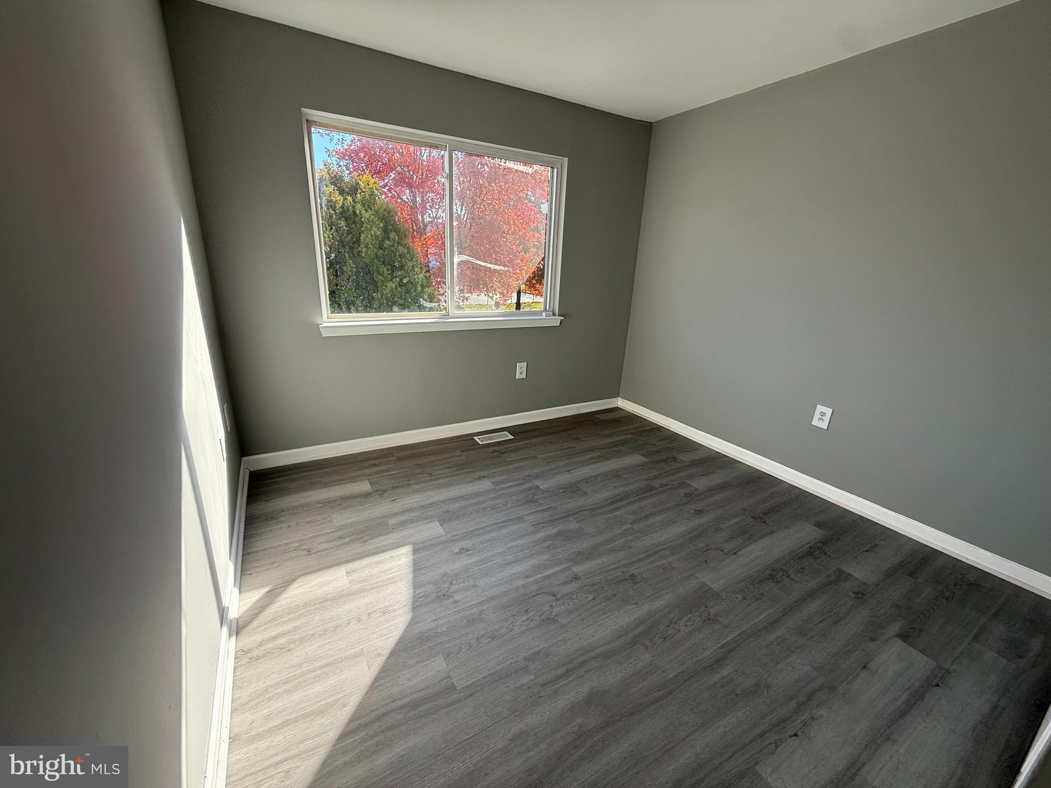 WILLOW HILLS- RESUB PARC - Residential Lease