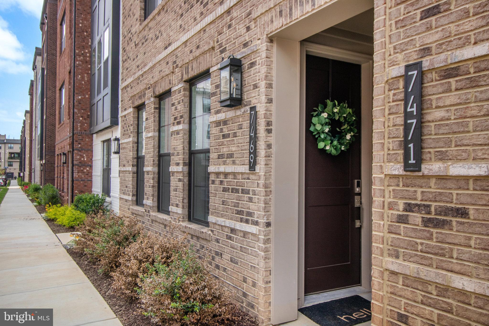 UNION PARK AT MCLEAN - Residential