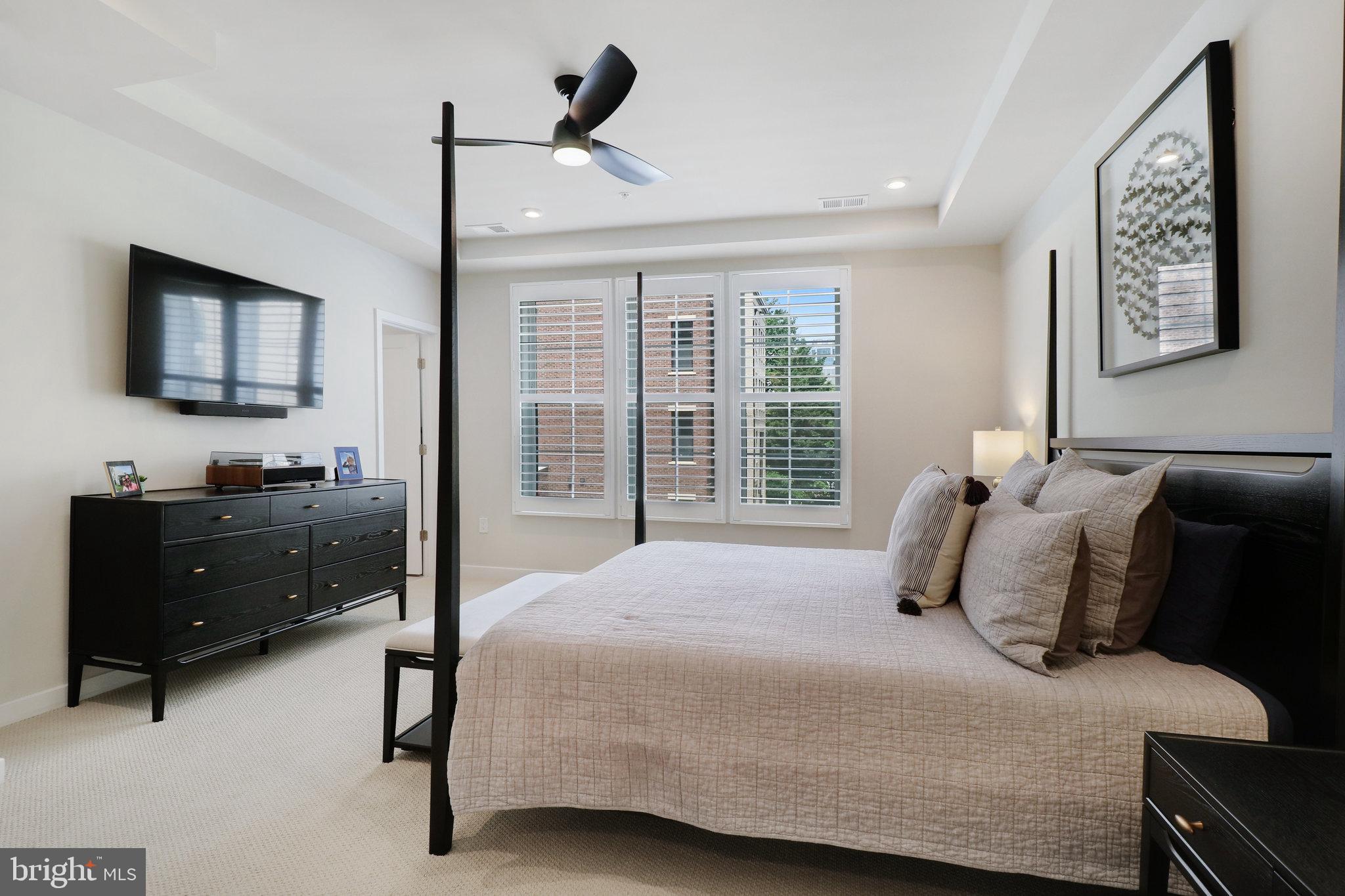 UNION PARK AT MCLEAN - Residential