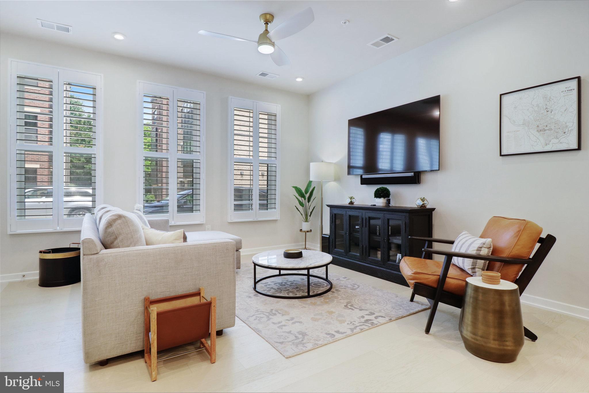 UNION PARK AT MCLEAN - Residential