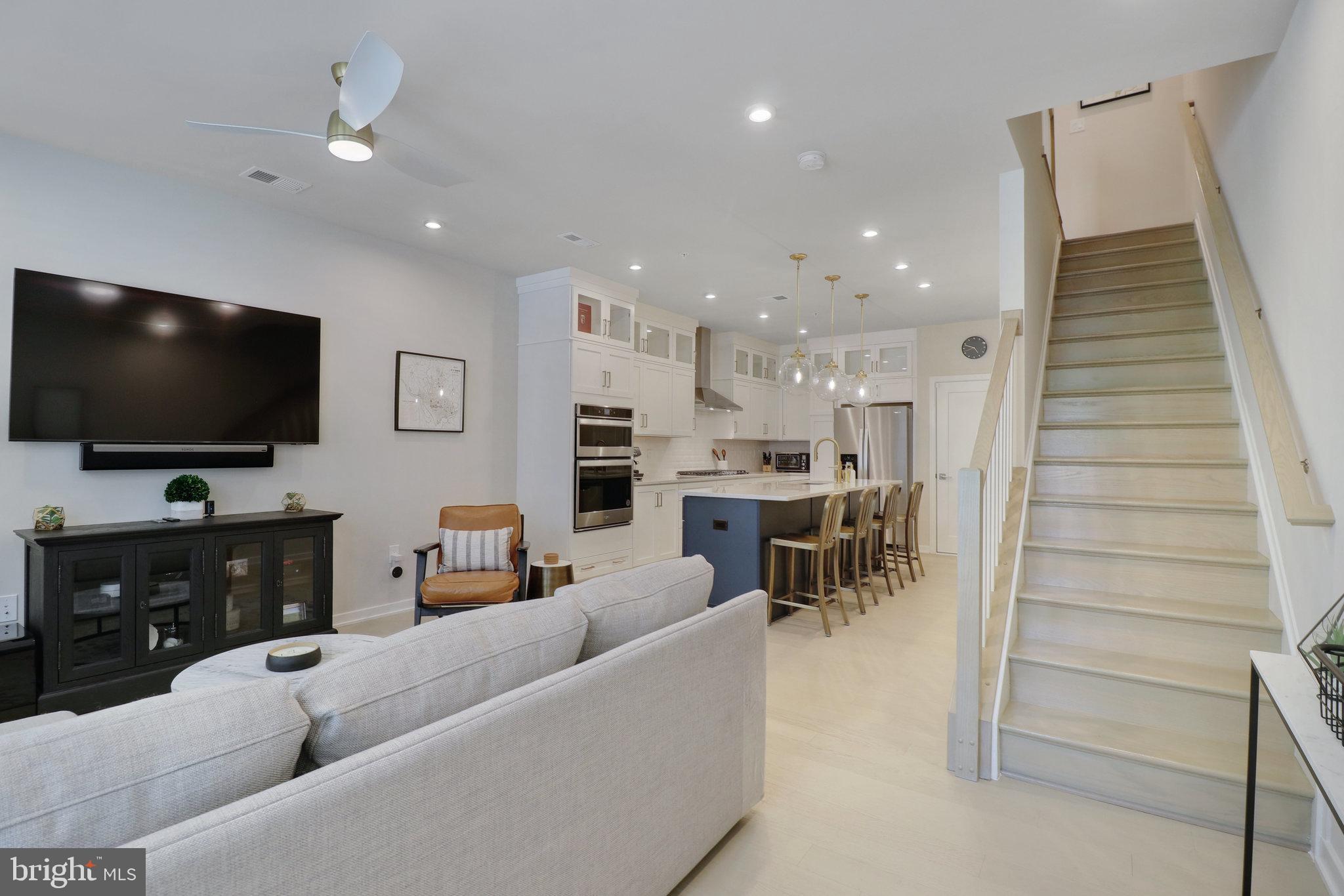 UNION PARK AT MCLEAN - Residential