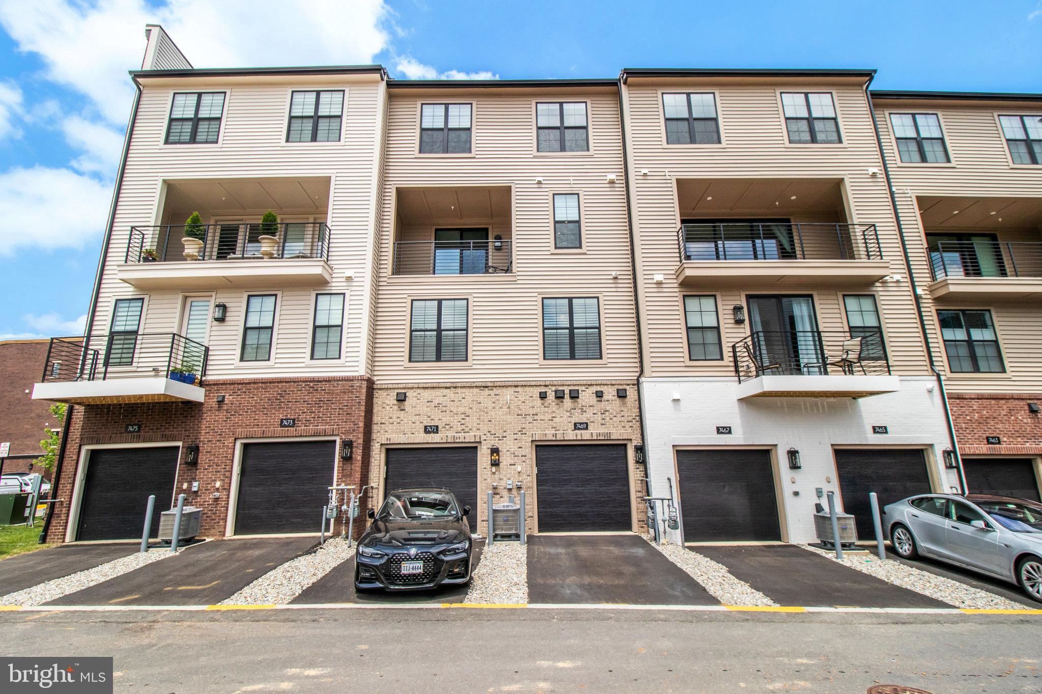 UNION PARK AT MCLEAN - Residential