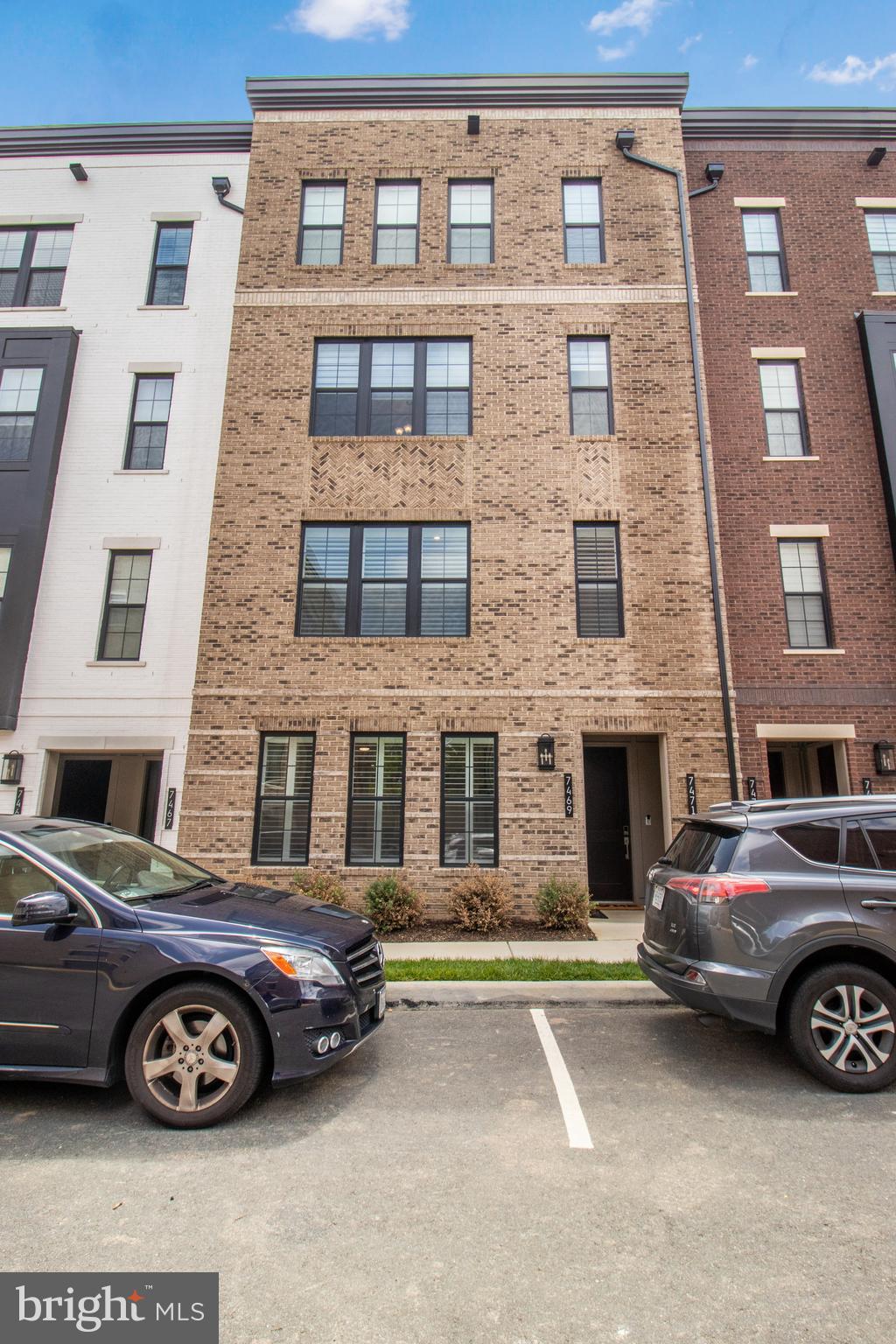 UNION PARK AT MCLEAN - Residential