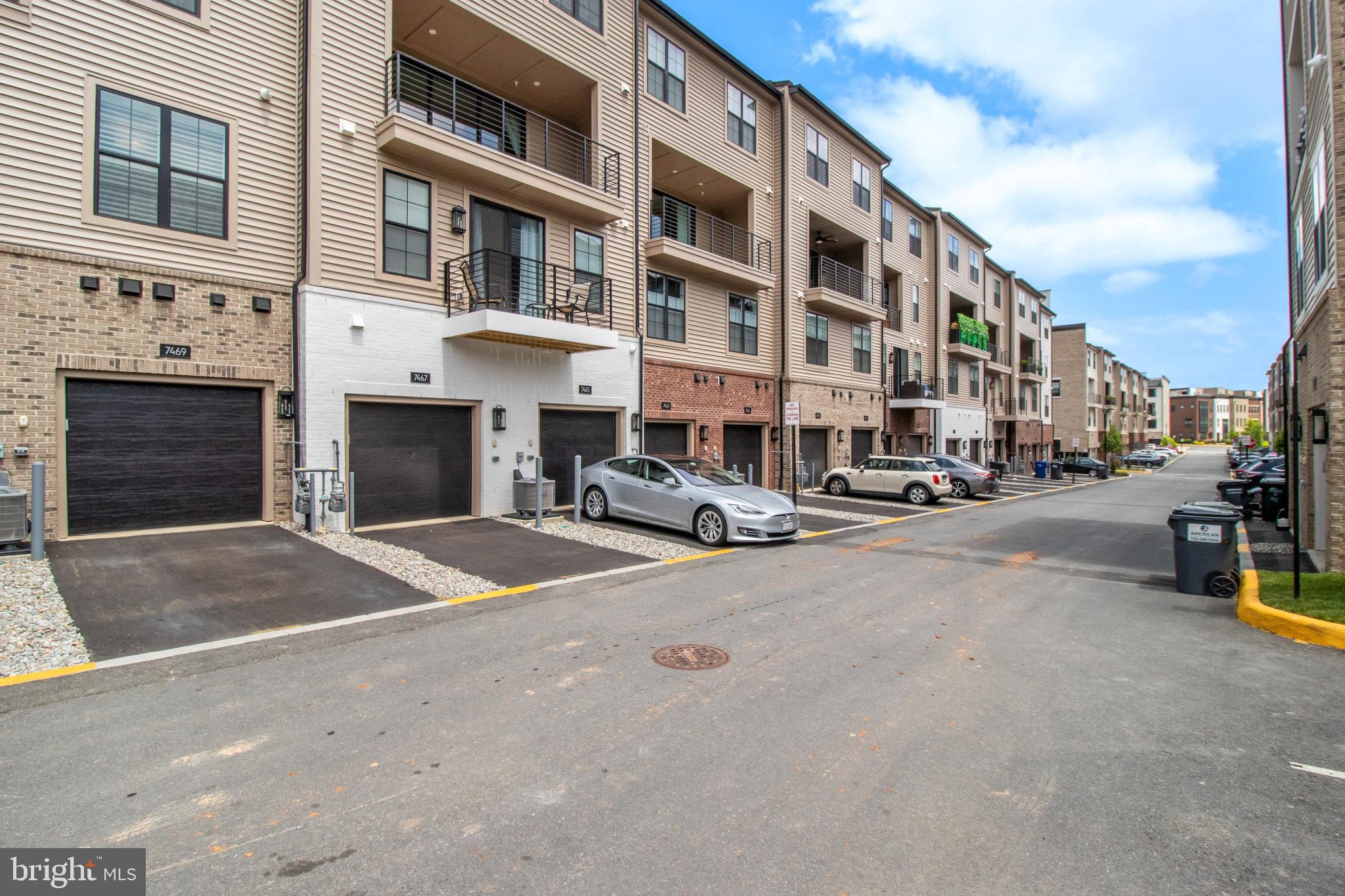 UNION PARK AT MCLEAN - Residential