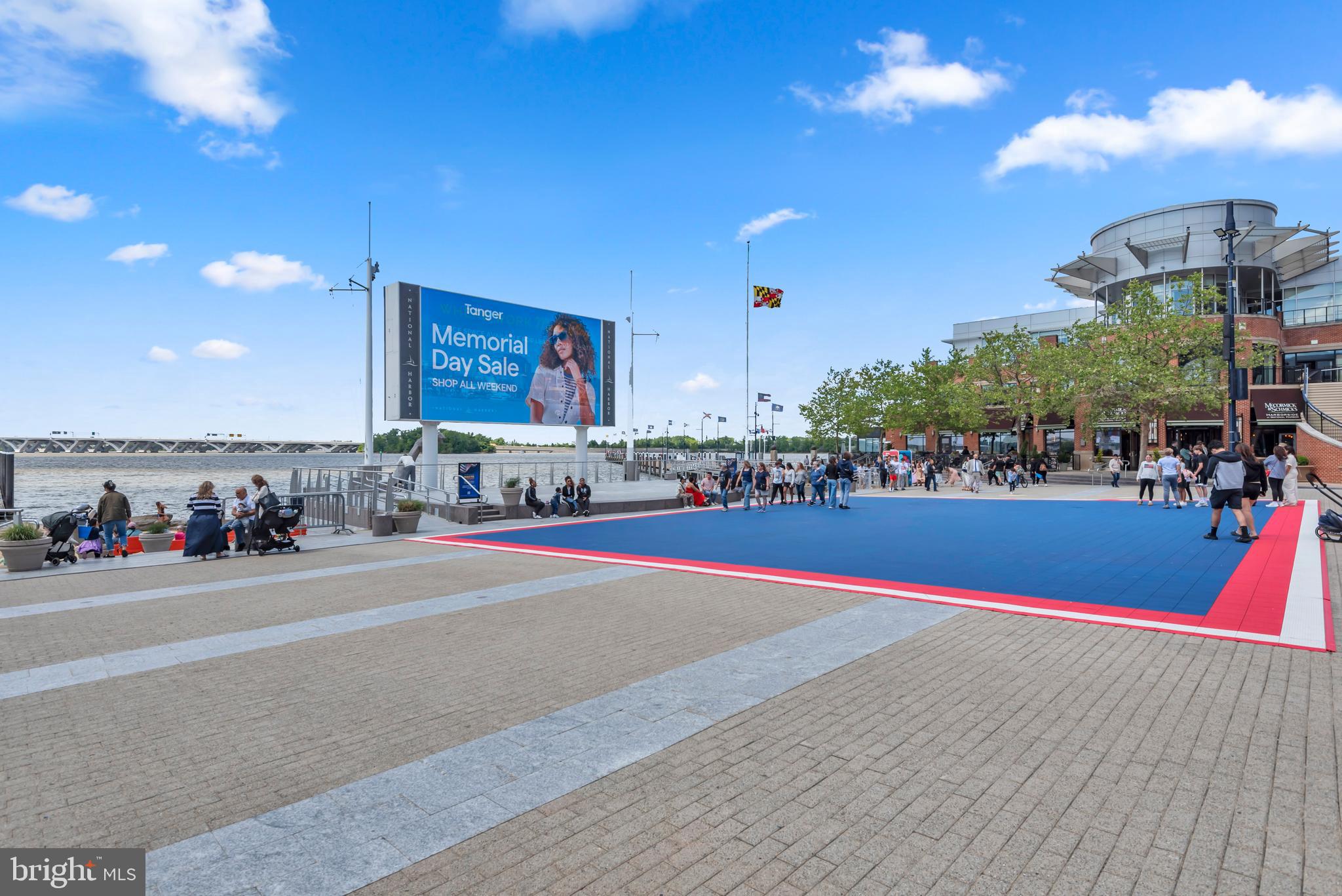 NATIONAL HARBOR - Residential