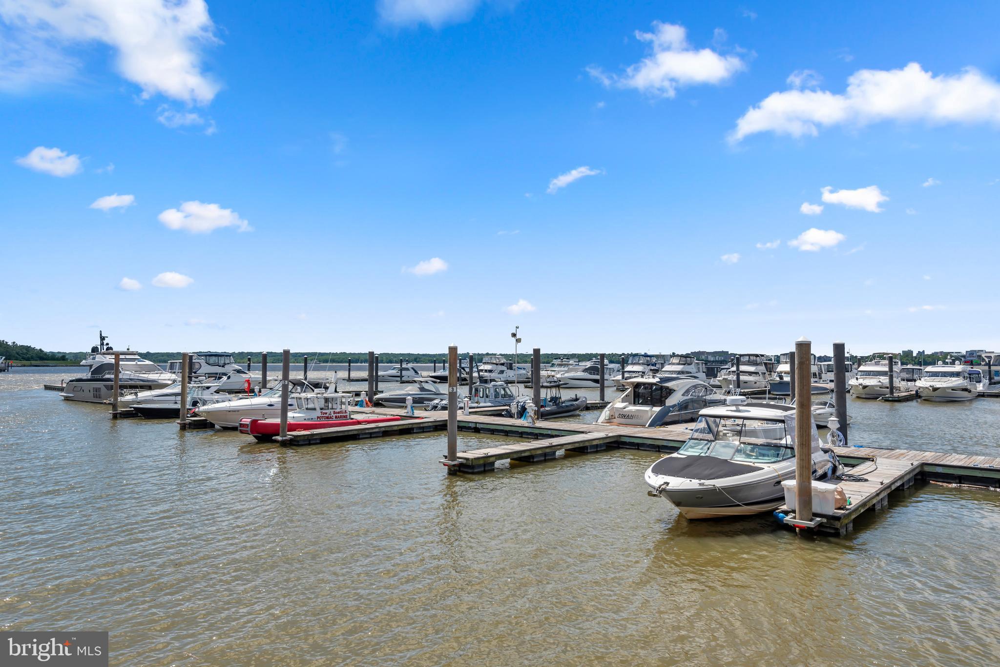 NATIONAL HARBOR - Residential