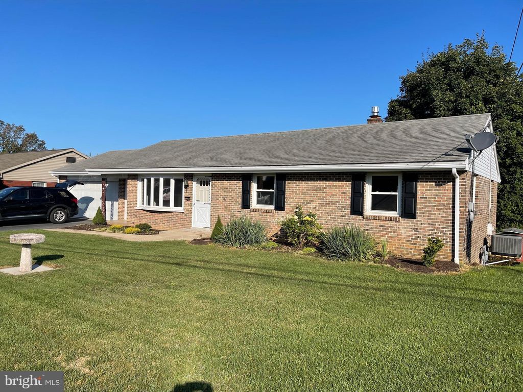Photo of 12 Oak Lane, Stevens, PA 17578 (MLS # PALA2056586)