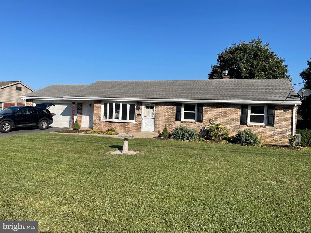 Photo of 12 Oak Lane, Stevens, PA 17578 (MLS # PALA2056586)