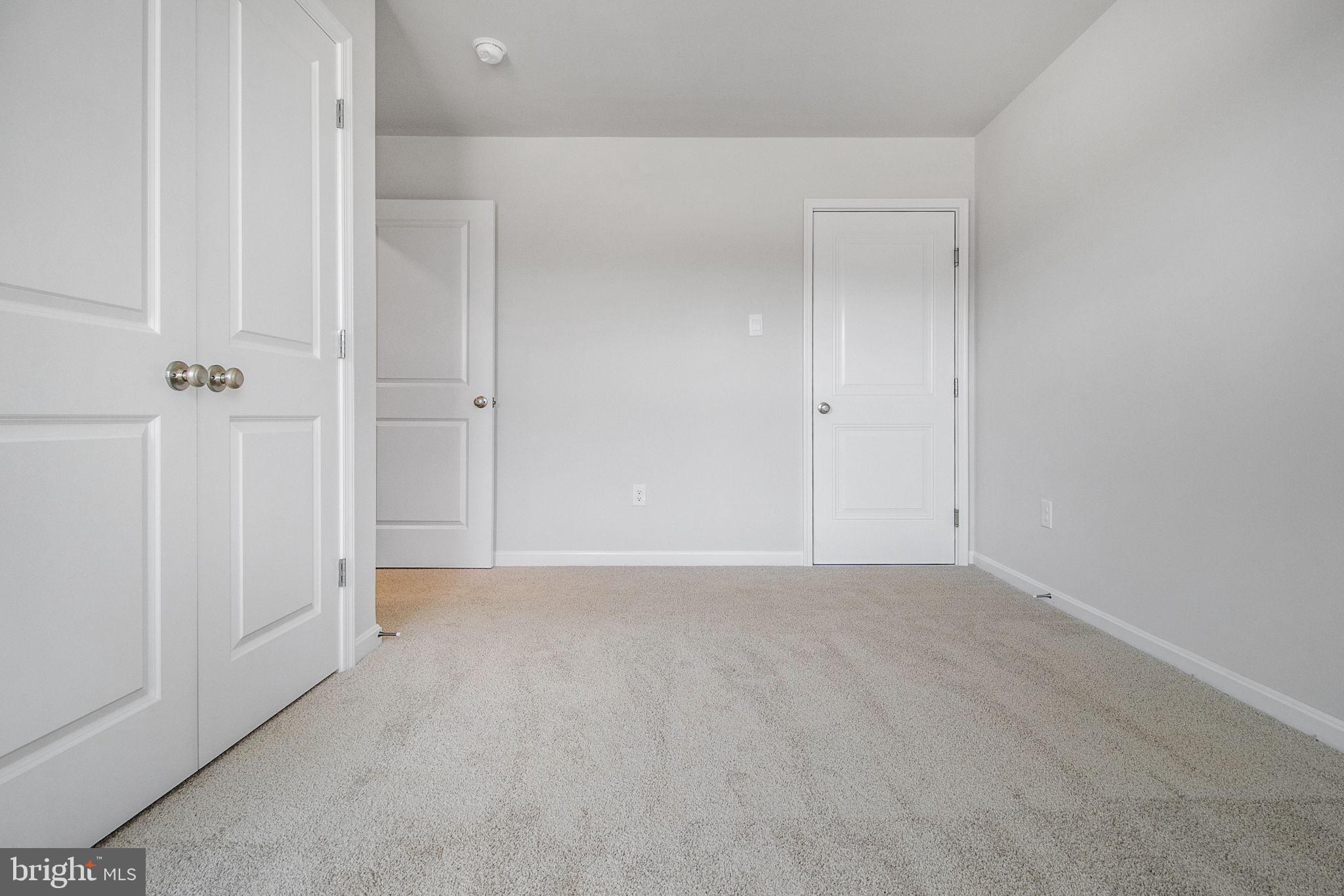 RENN QUARTER - Residential Lease