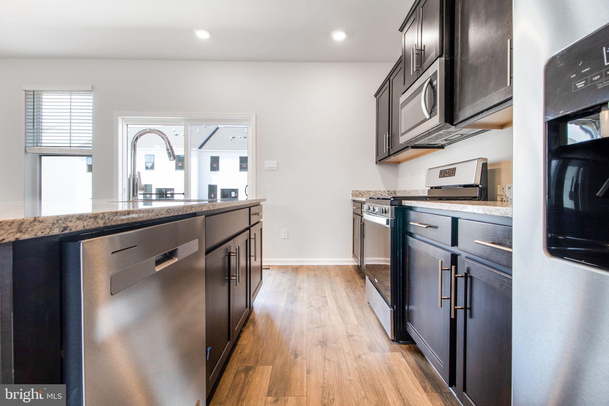 RENN QUARTER - Residential Lease