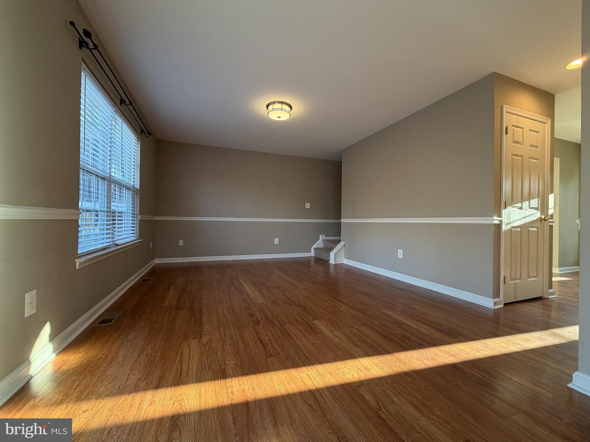 8910 LOUISVILLE AVENUE