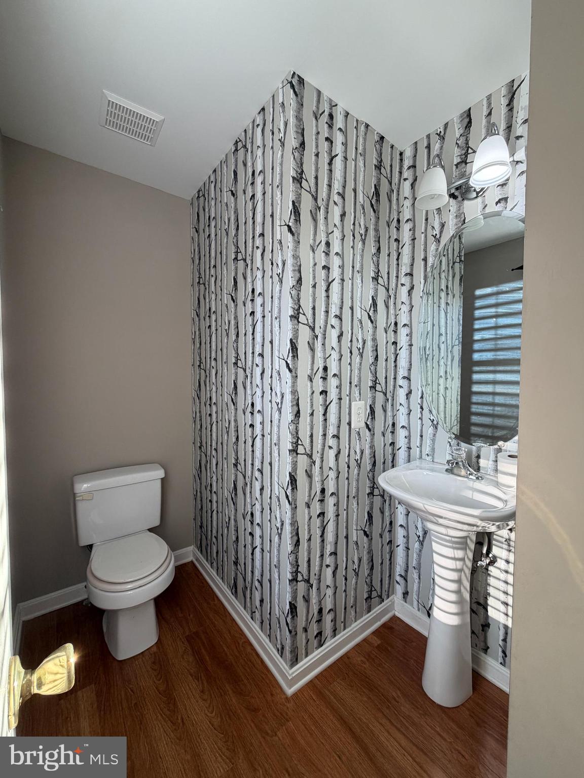 8910 LOUISVILLE AVENUE