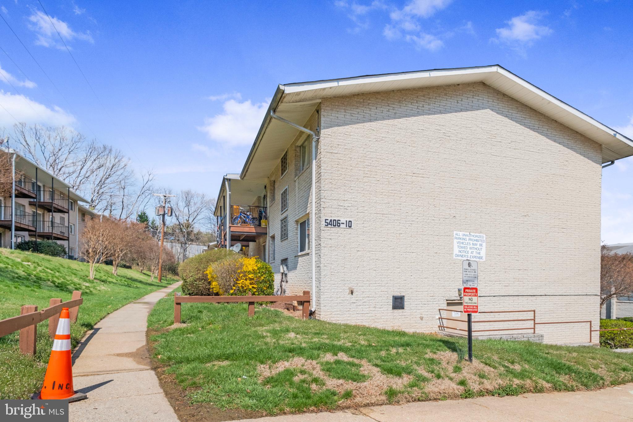 CARROLLAN GARDENS - Residential