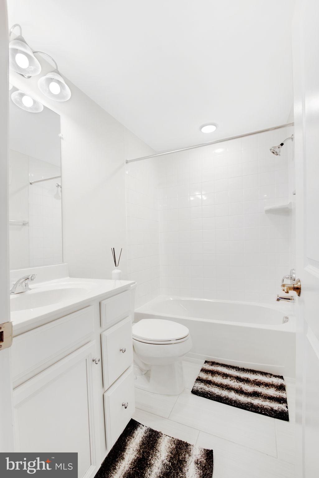 PARKSIDE AT WESTPHALIA - Residential Lease