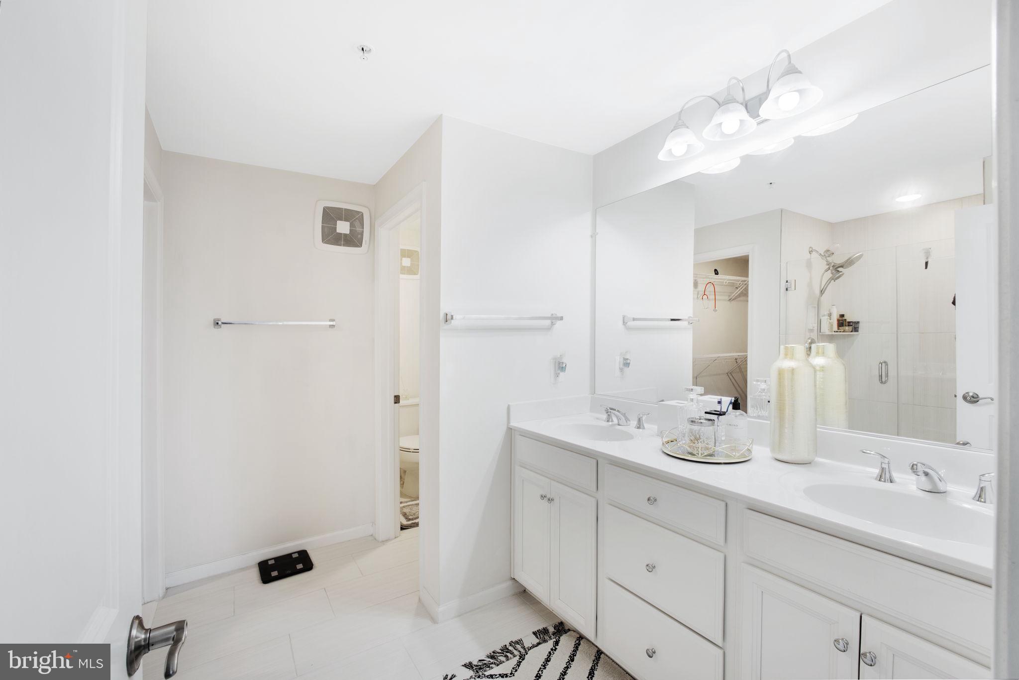 PARKSIDE AT WESTPHALIA - Residential Lease