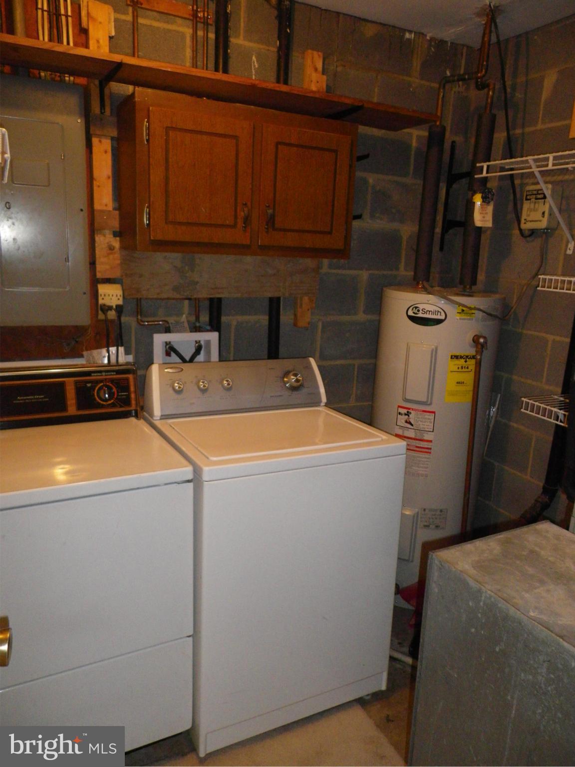 KEENE MILL WOODS - Residential Lease