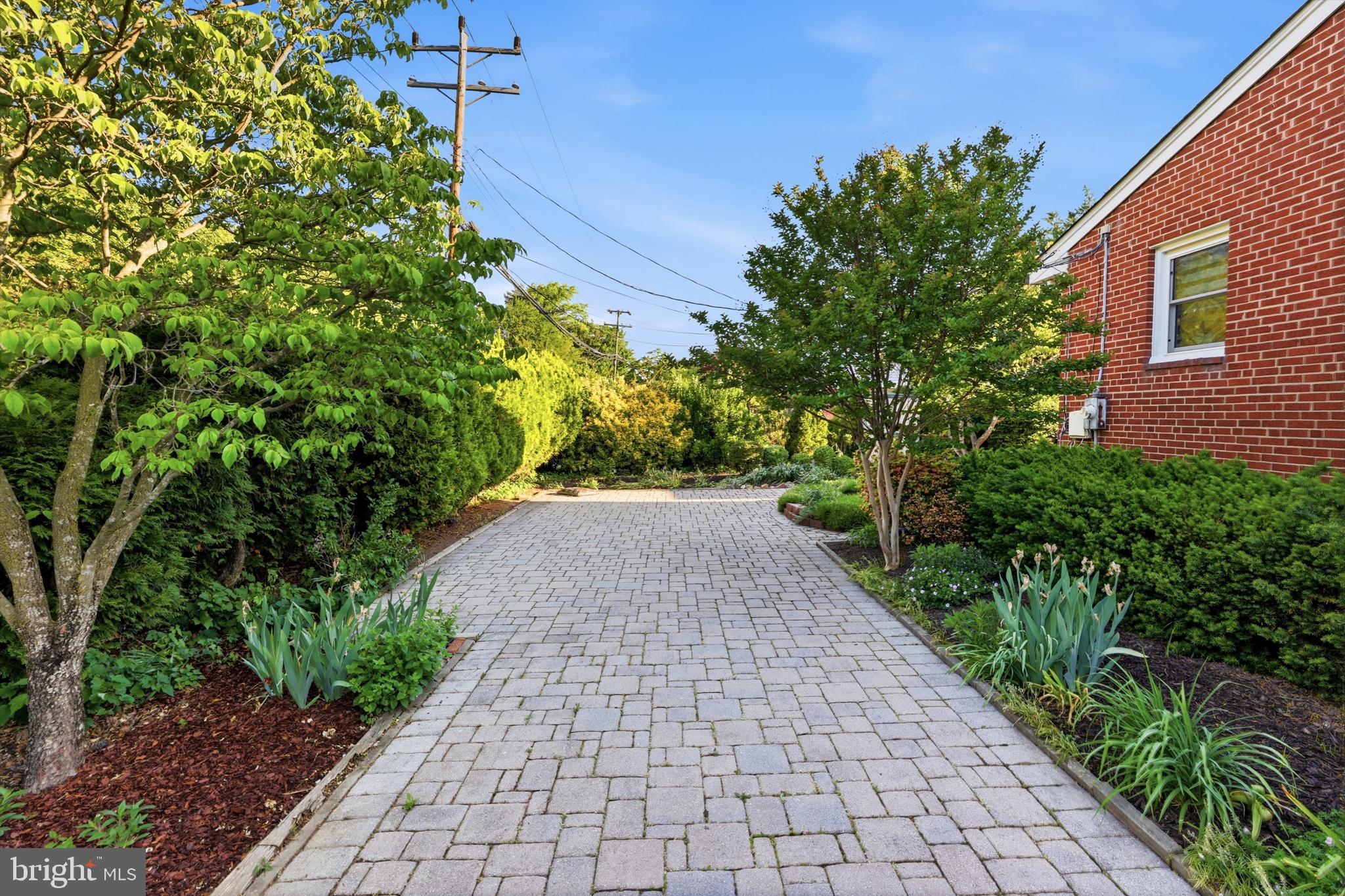 LEWINSVILLE HEIGHTS - Residential