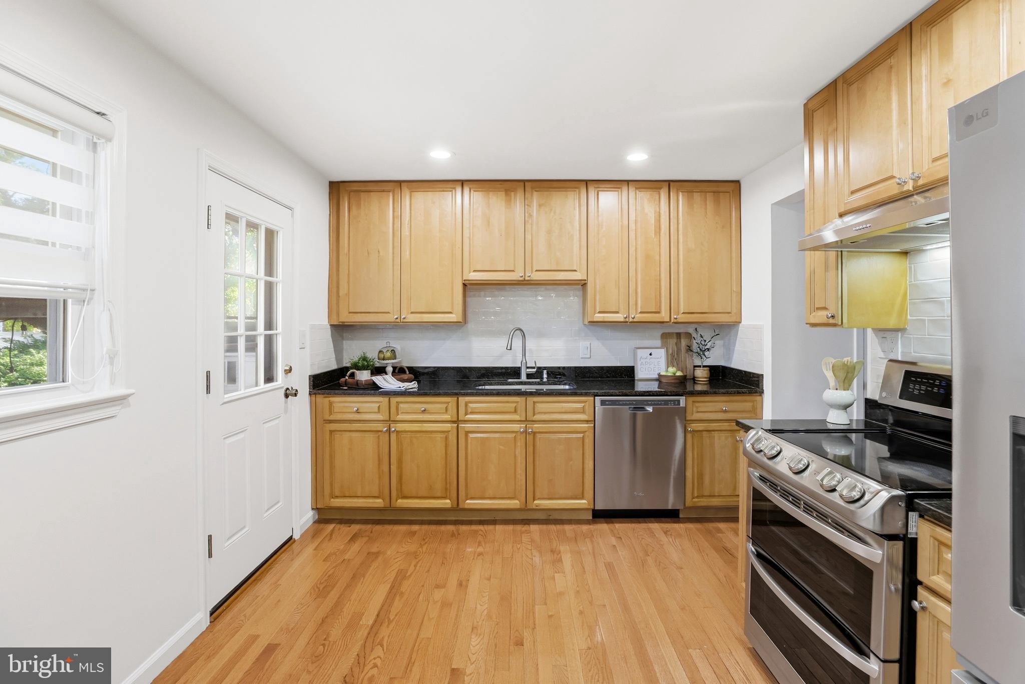 LEWINSVILLE HEIGHTS - Residential