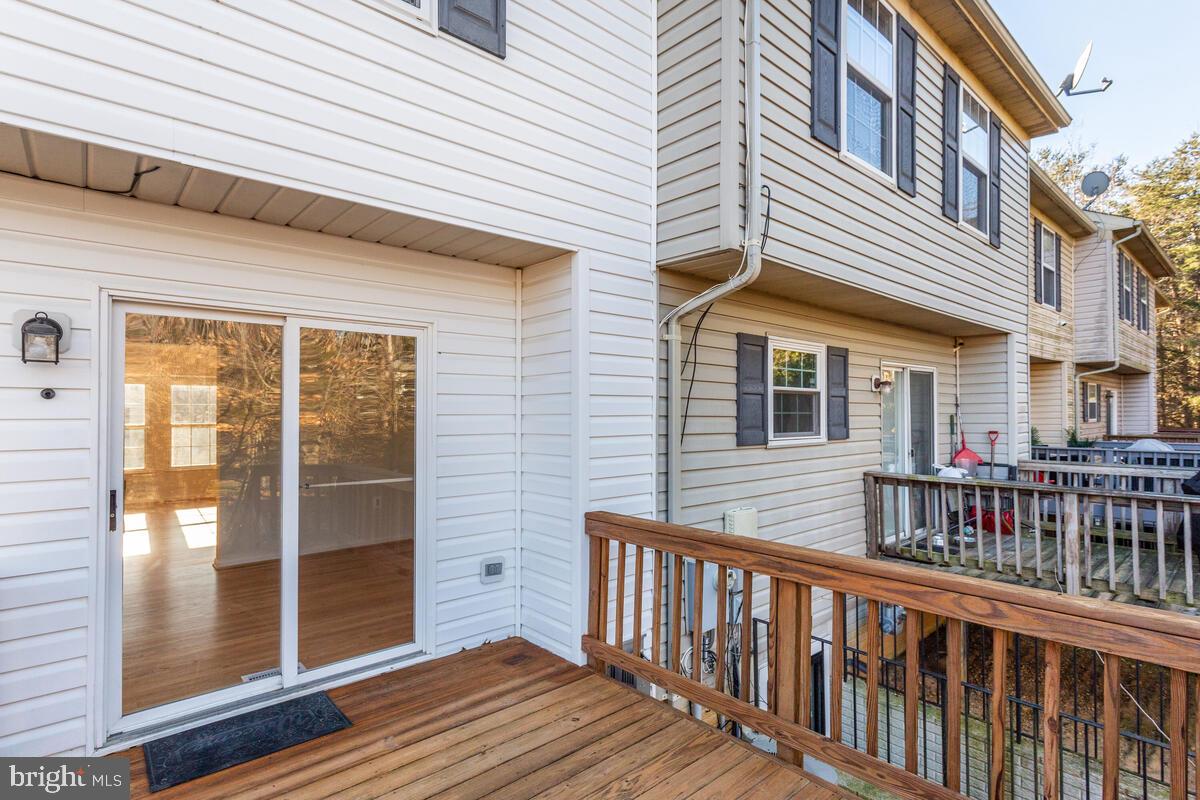 COLONY SQ 01 - Residential