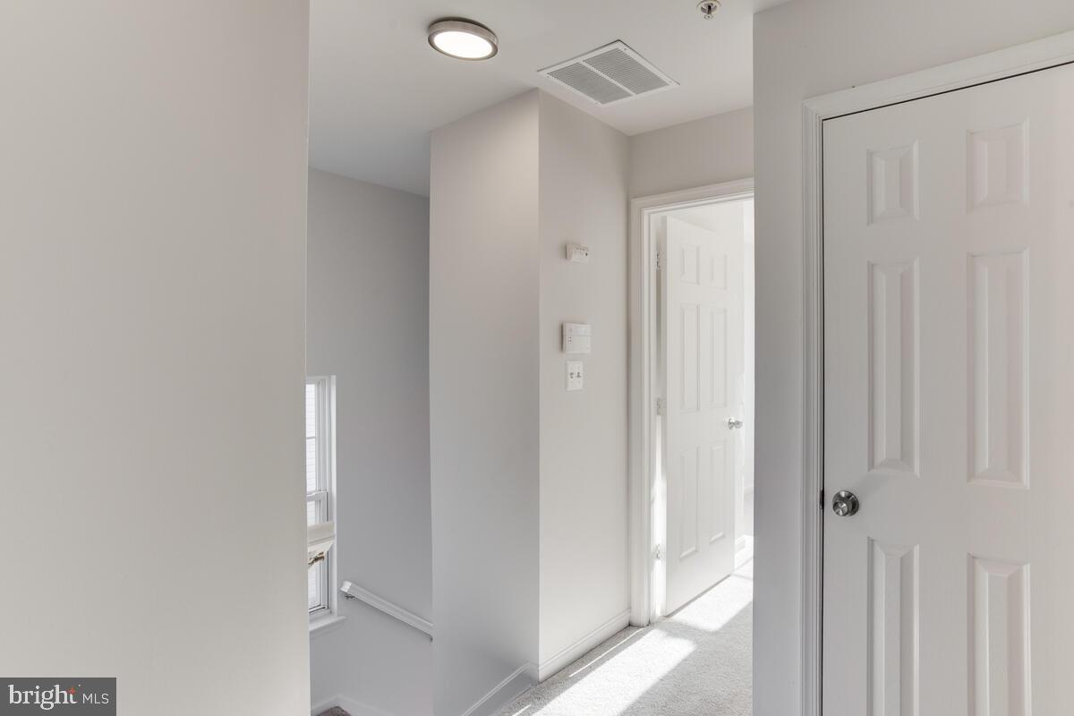 COLONY SQ 01 - Residential