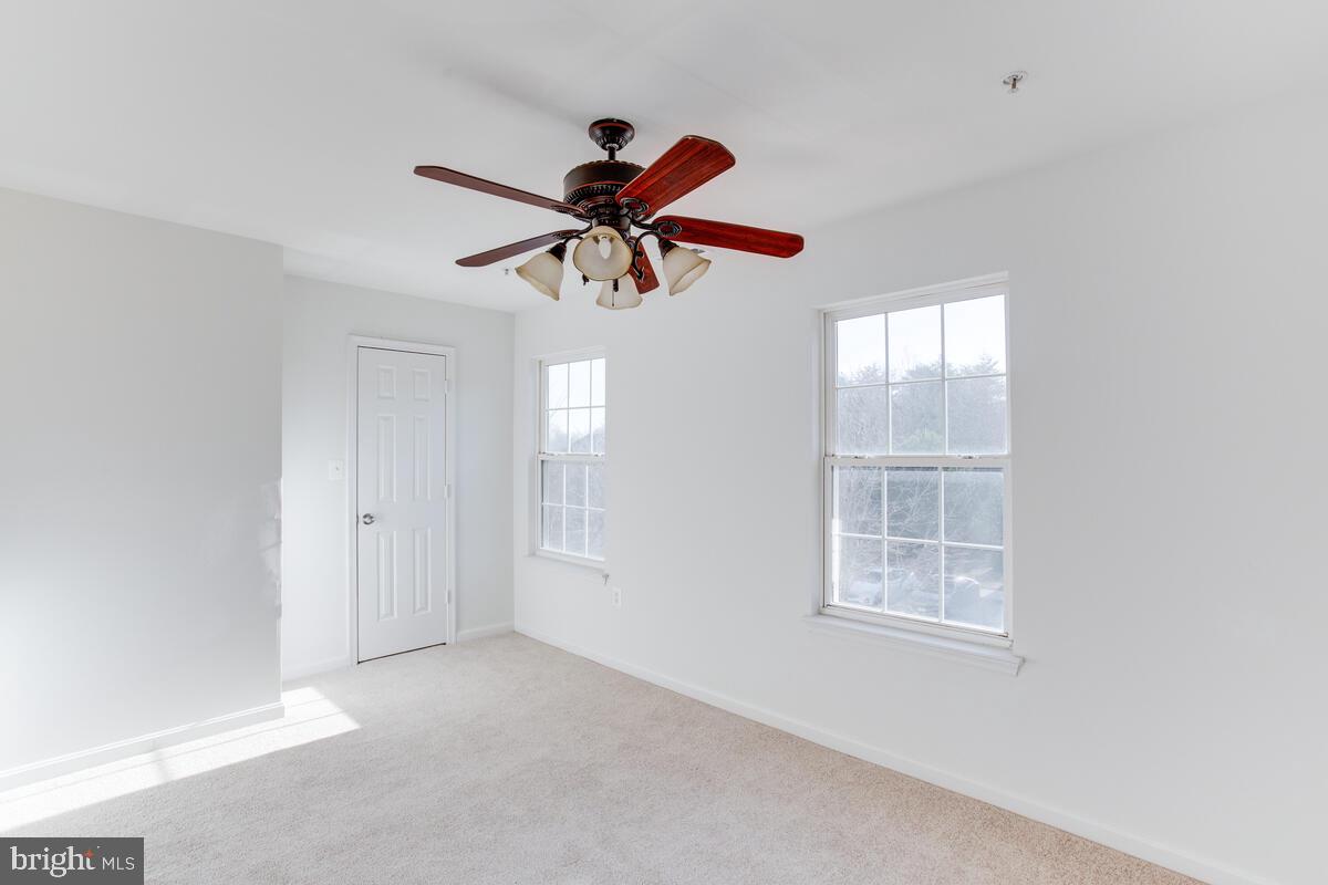 COLONY SQ 01 - Residential