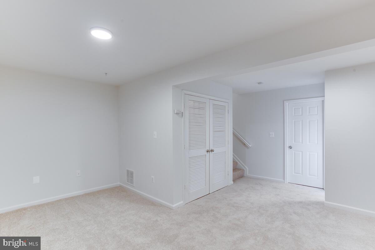 COLONY SQ 01 - Residential