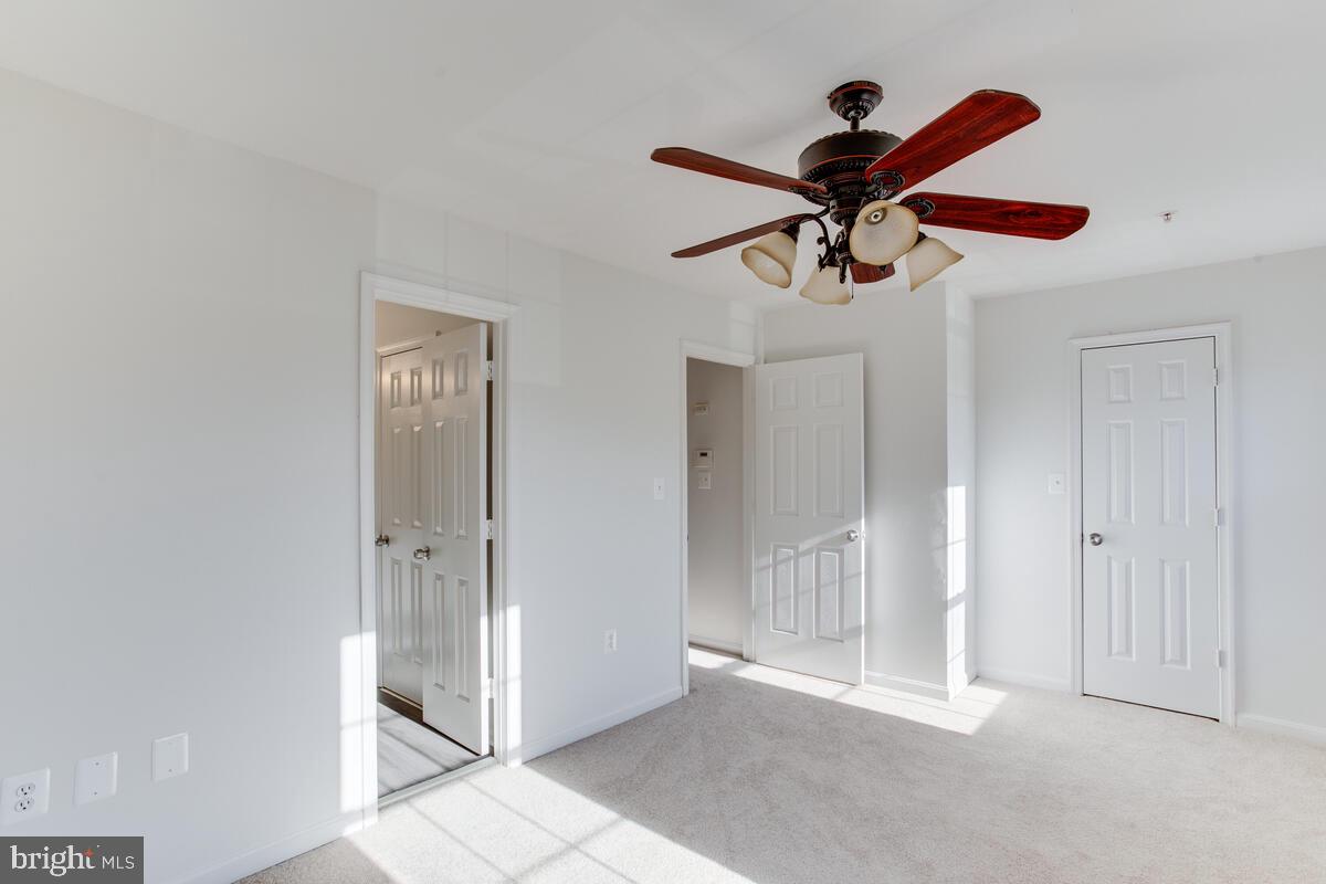 COLONY SQ 01 - Residential