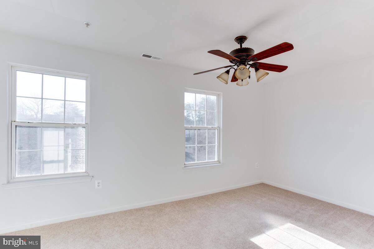 COLONY SQ 01 - Residential