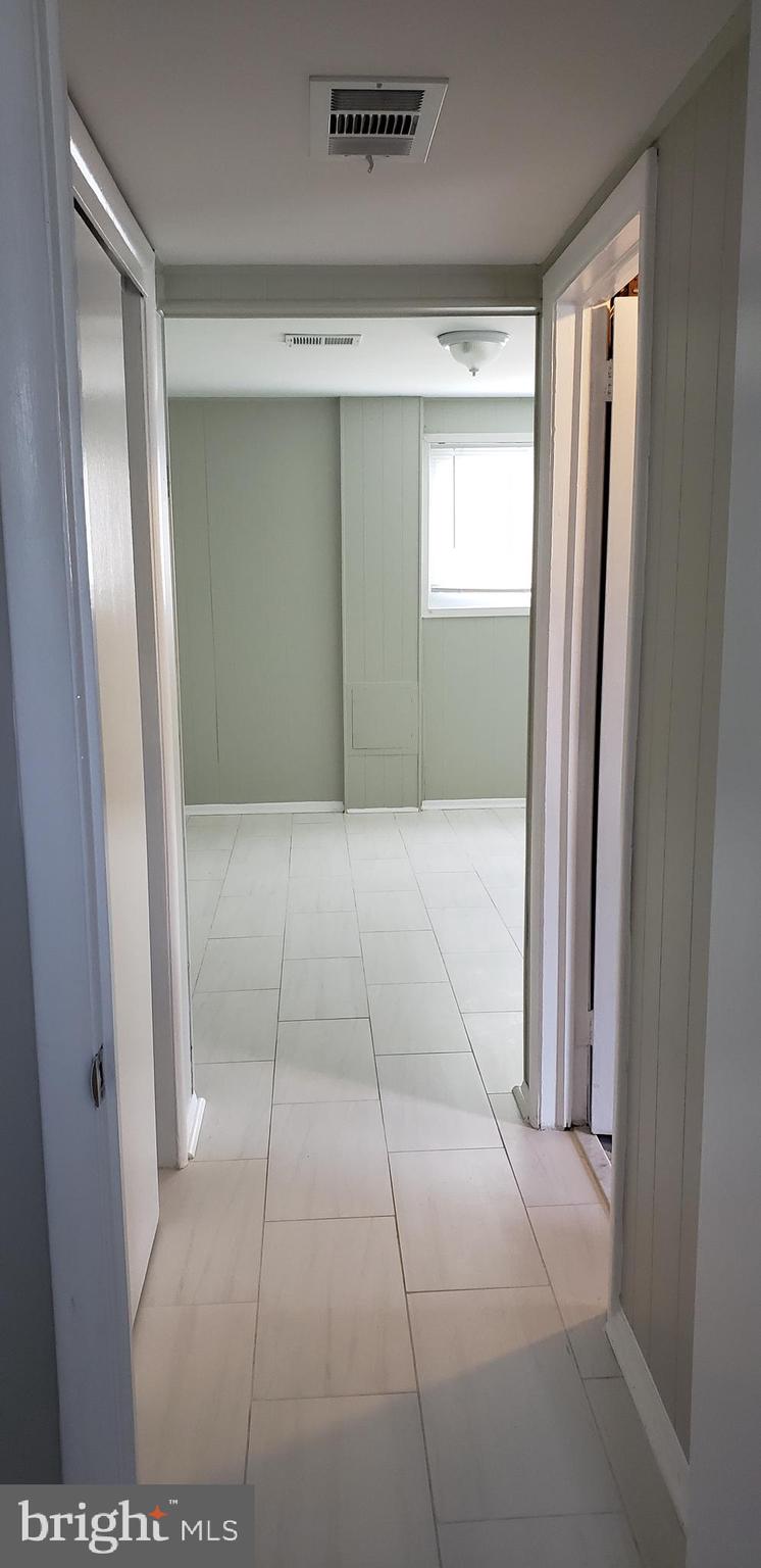 FRANKLIN PARK - Residential Lease