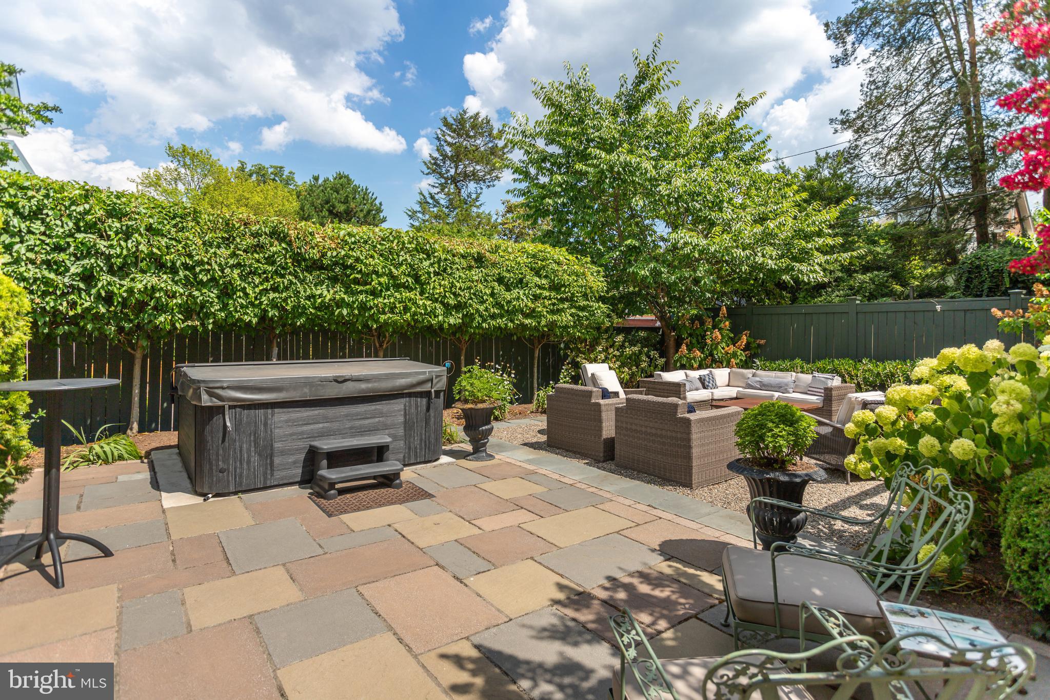 CHEVY CHASE - Residential