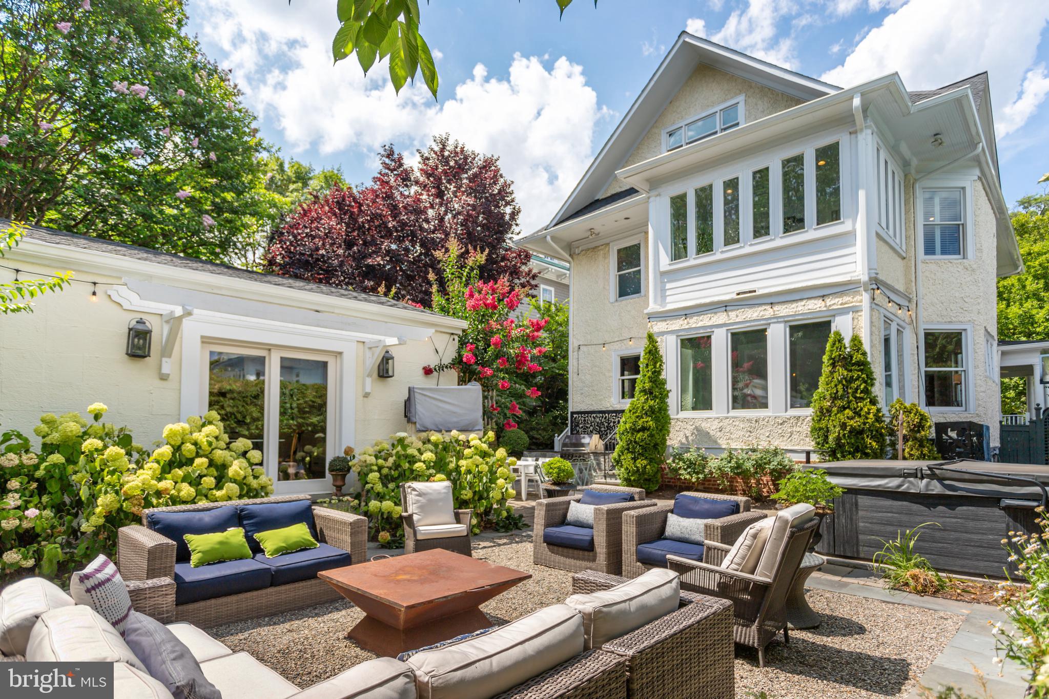 CHEVY CHASE - Residential