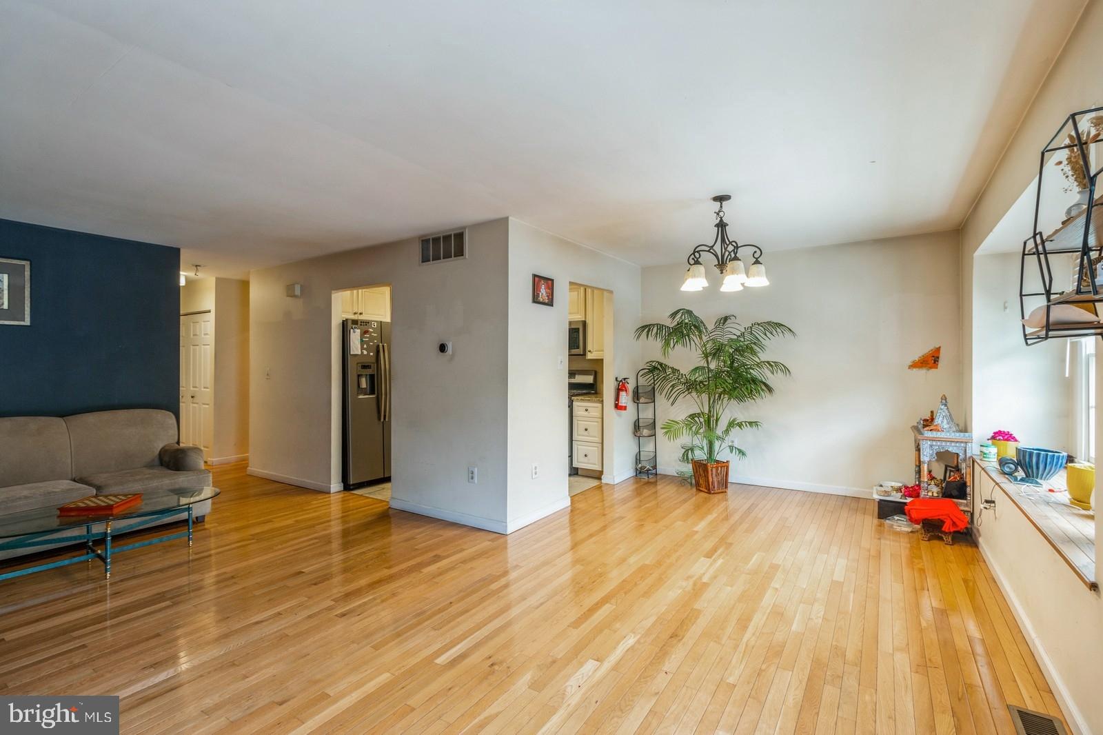 136 CHALKBOARD COURT