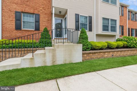 136 CHALKBOARD COURT MOORESTOWN NJ 08057