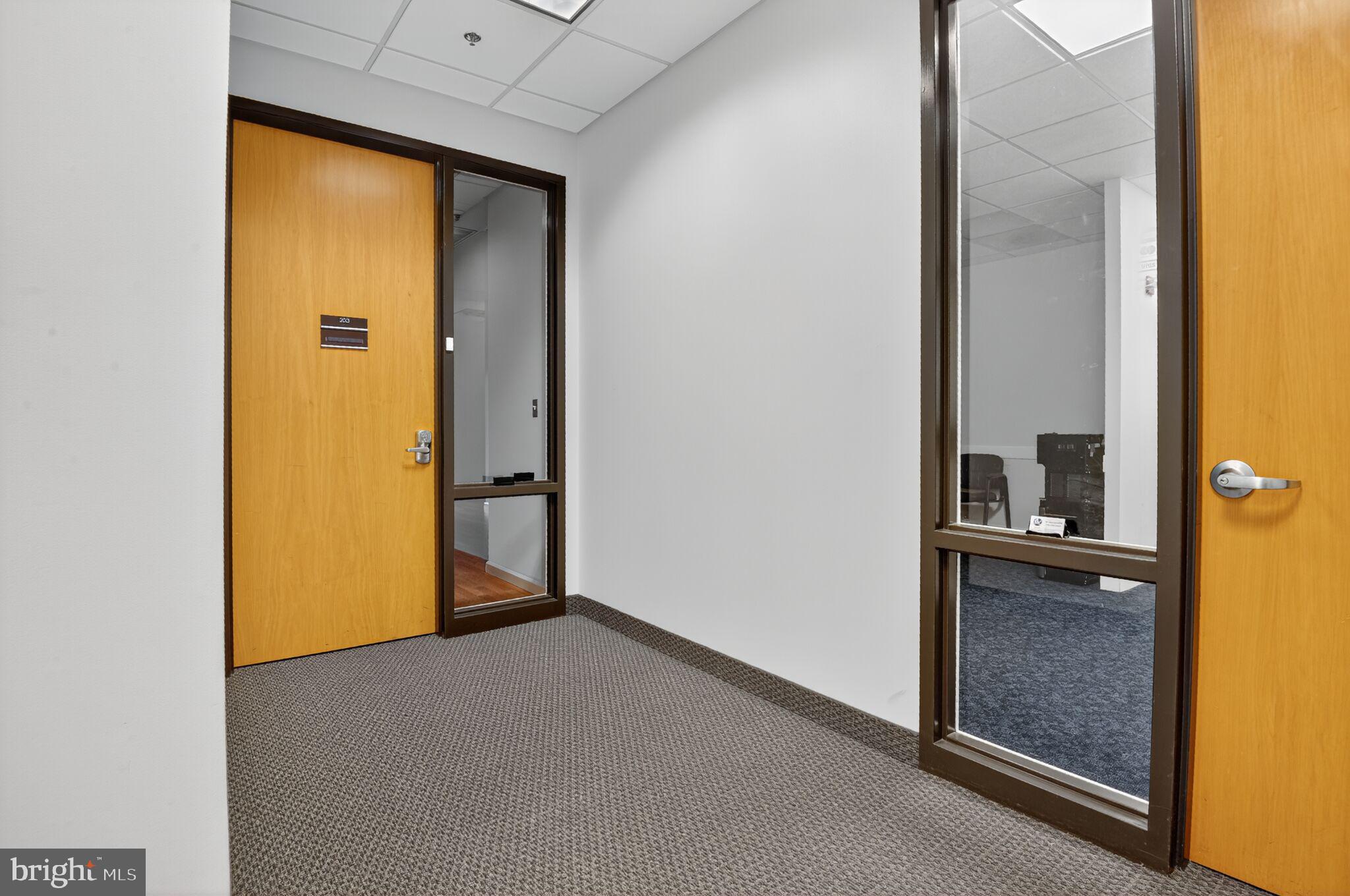 POTOMAC FALLS COMMERCE - Commercial Lease