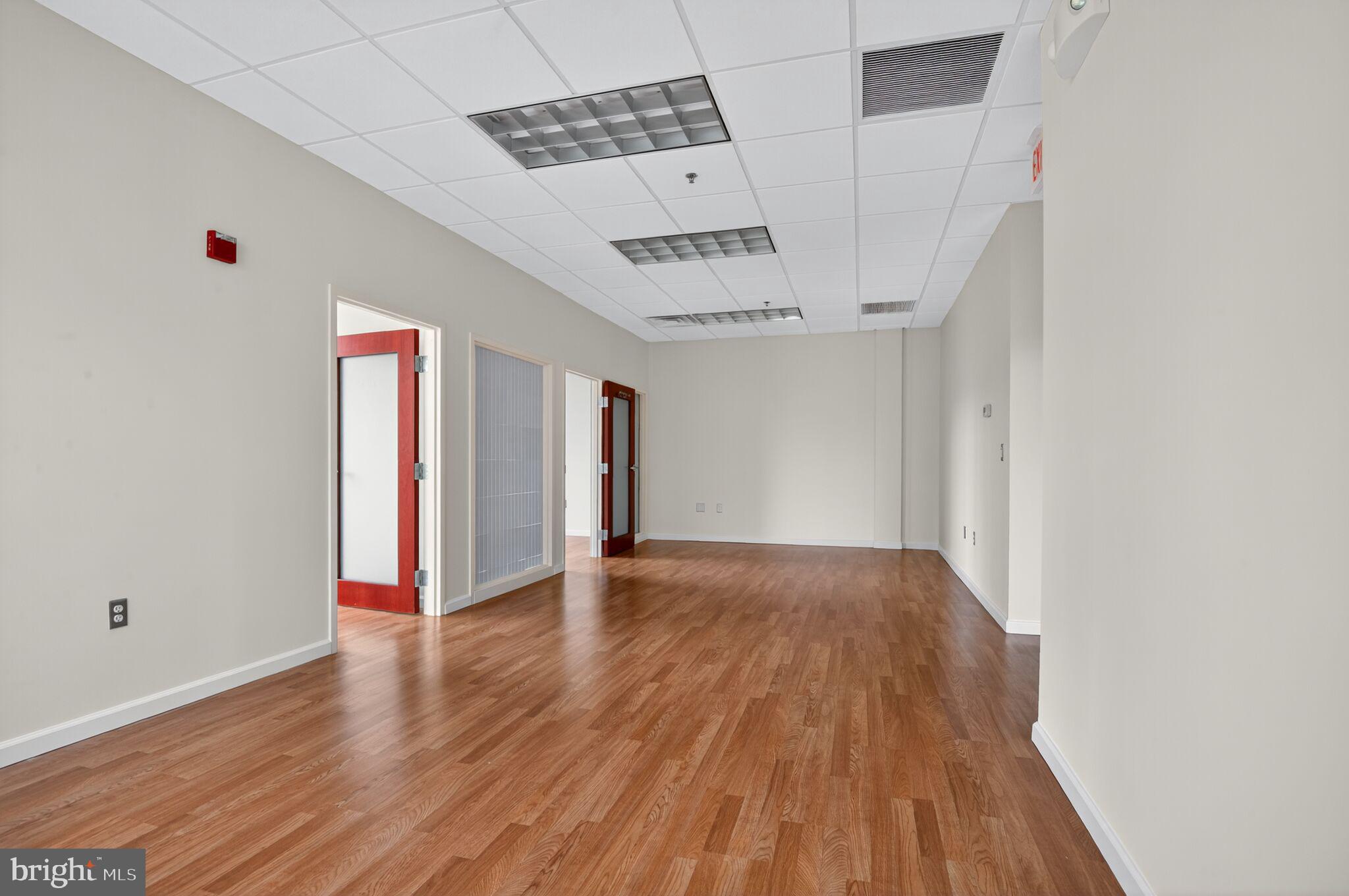 POTOMAC FALLS COMMERCE - Commercial Lease