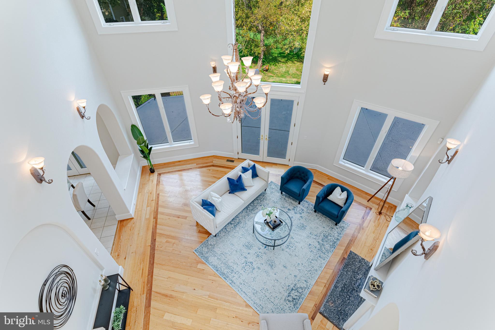 WOODSIDE ESTATES - Residential