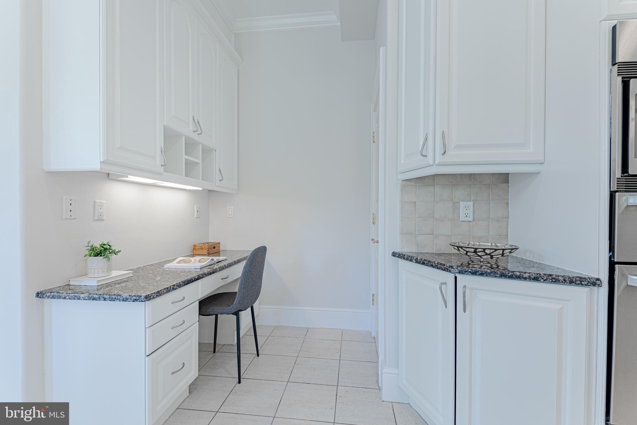 WOODSIDE ESTATES - Residential