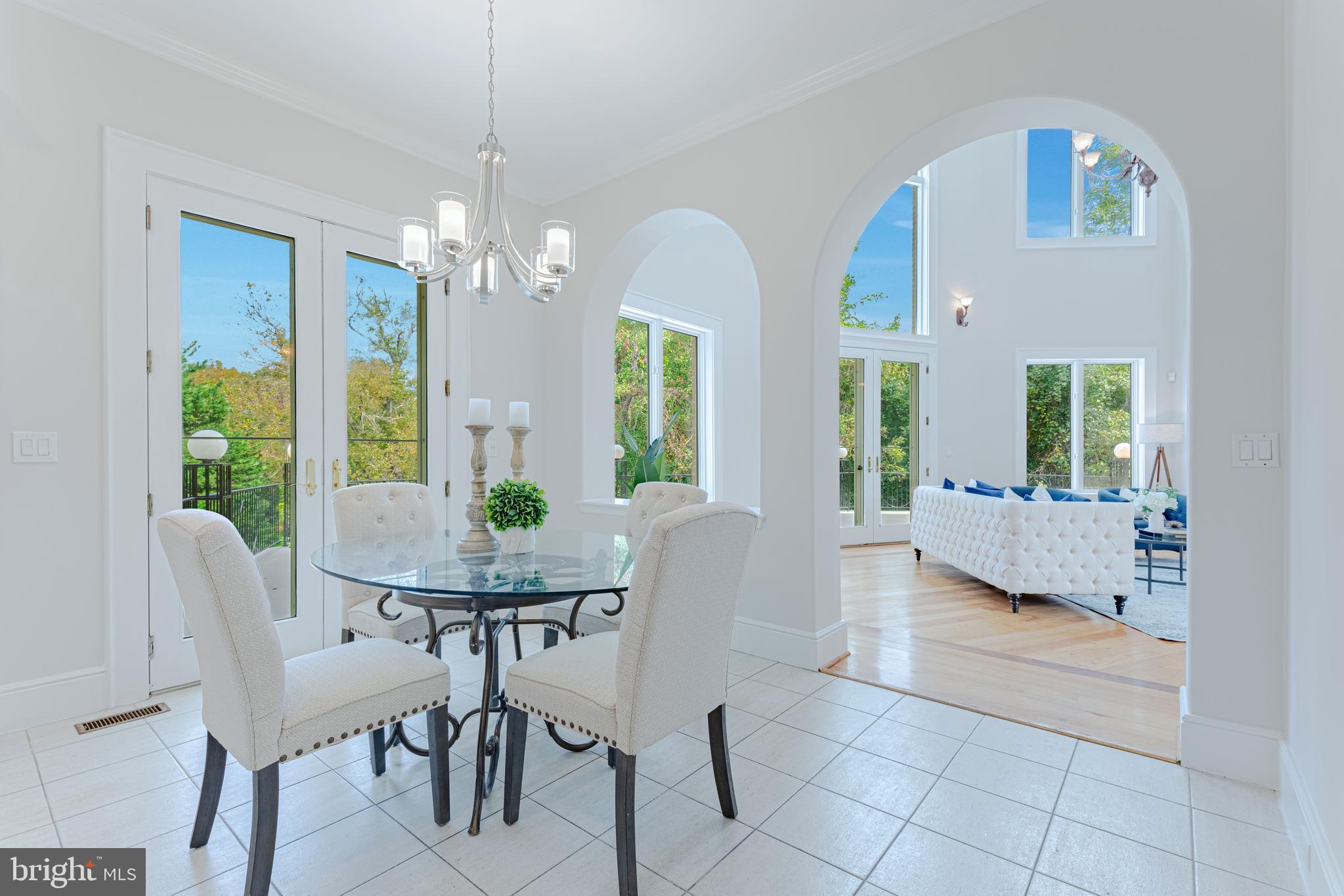 WOODSIDE ESTATES - Residential