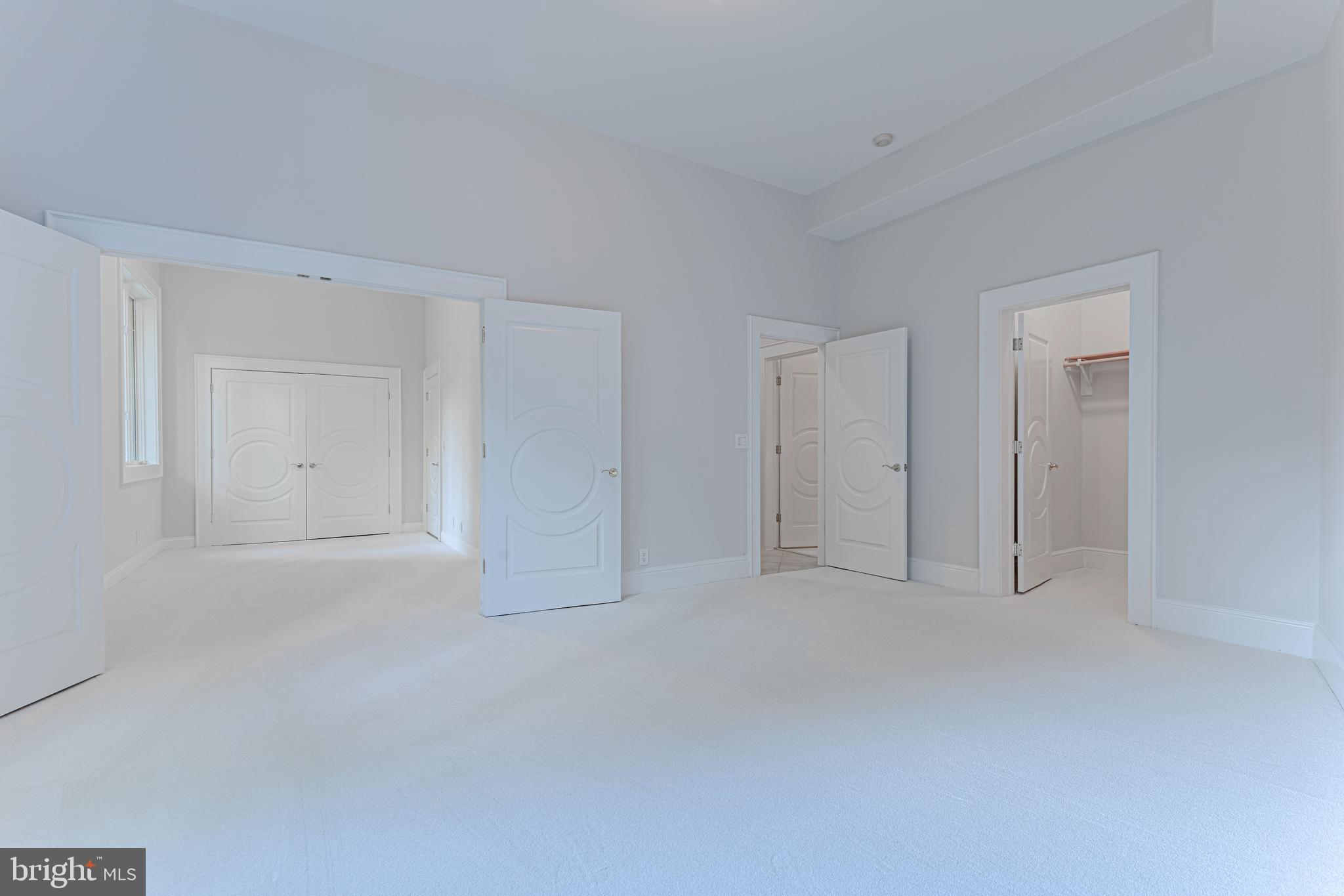 WOODSIDE ESTATES - Residential