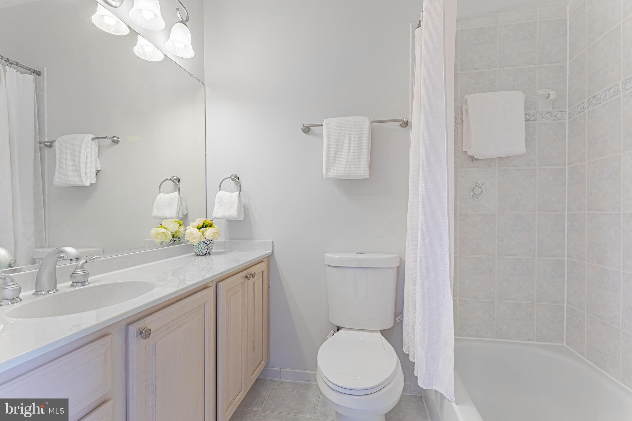 WOODSIDE ESTATES - Residential