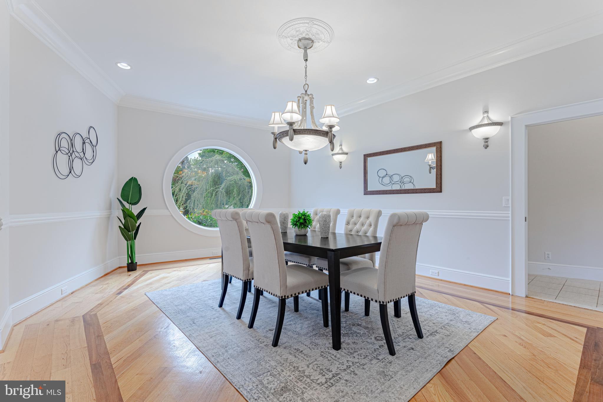 WOODSIDE ESTATES - Residential