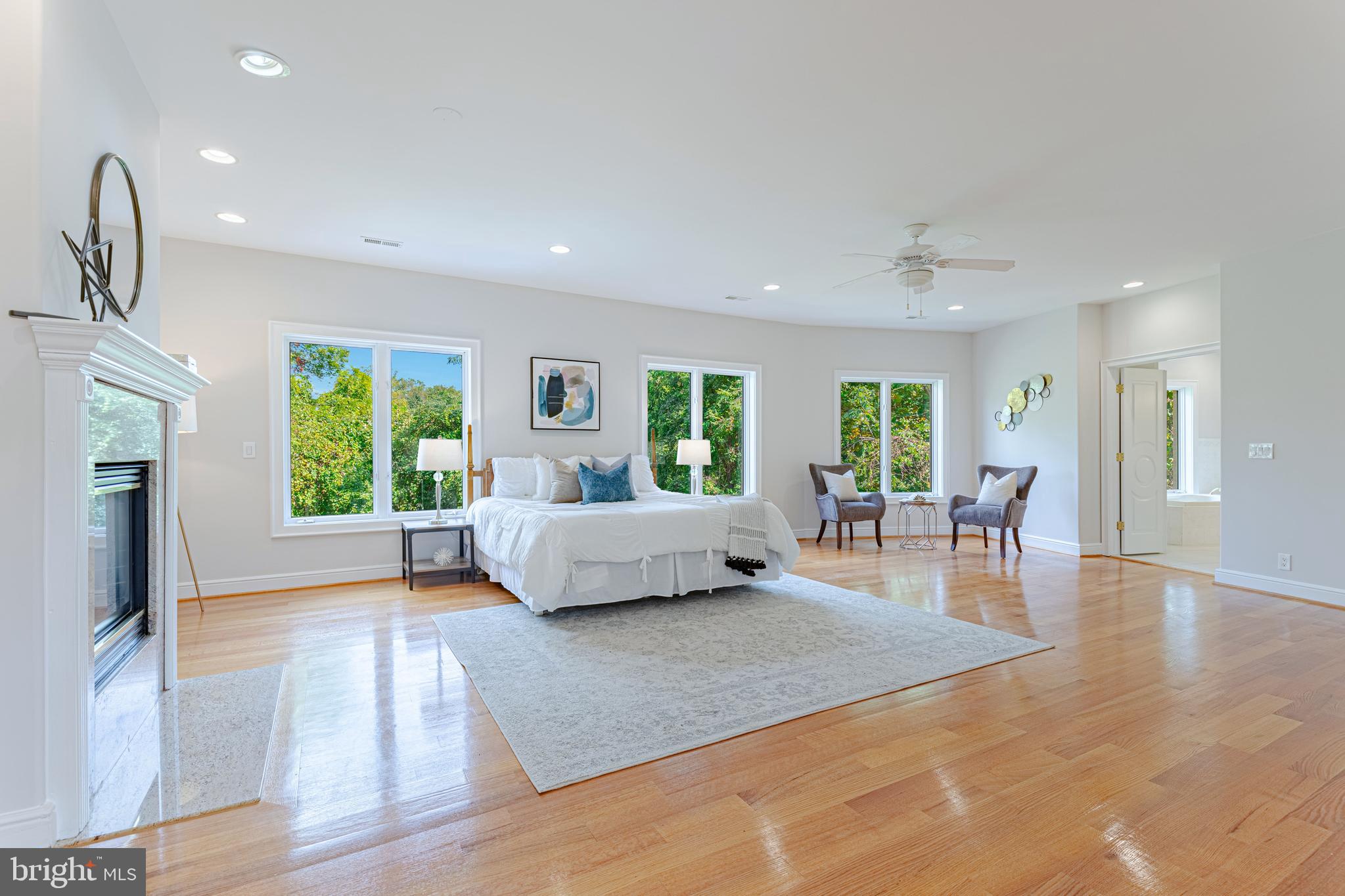 WOODSIDE ESTATES - Residential