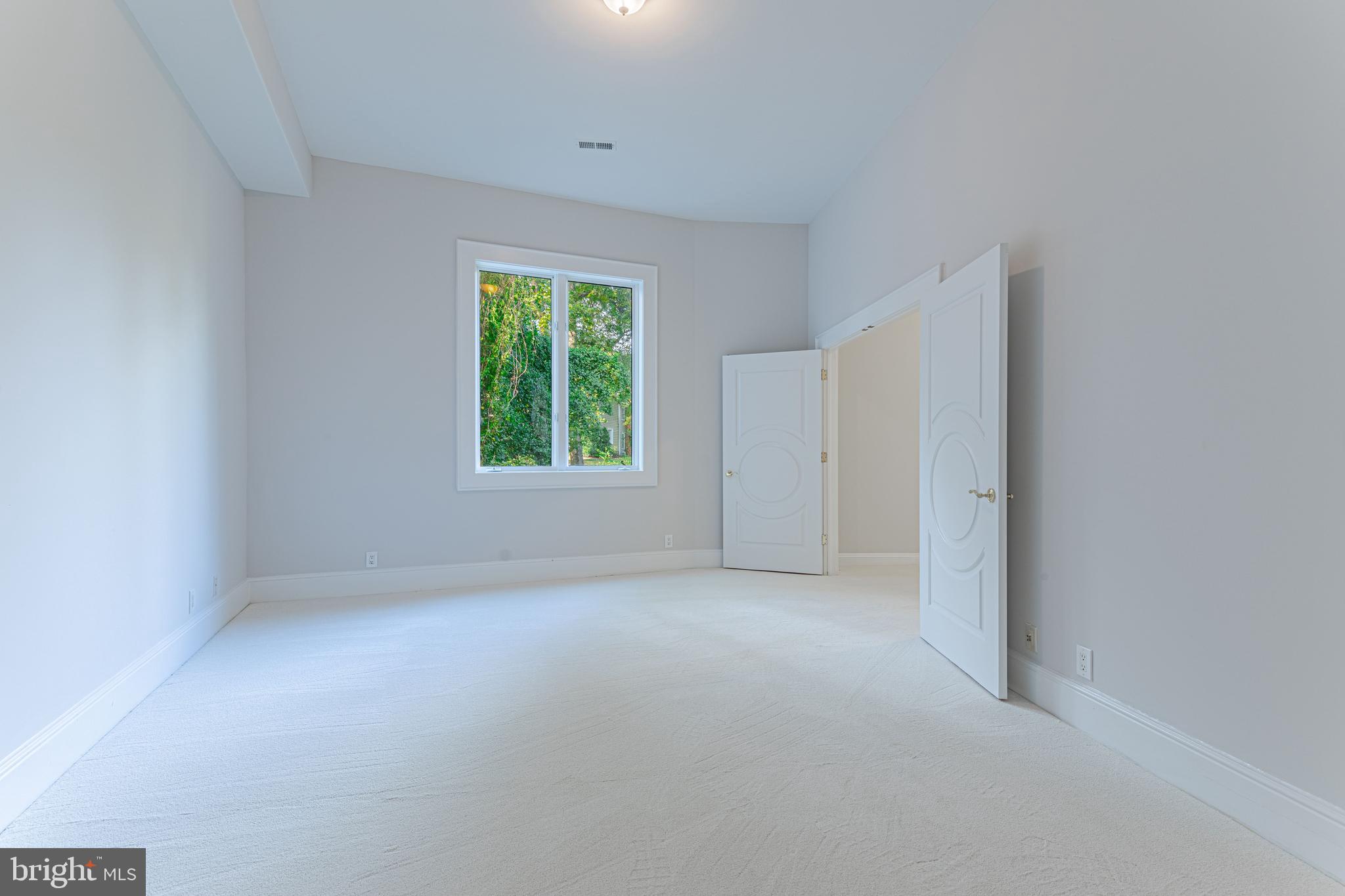 WOODSIDE ESTATES - Residential