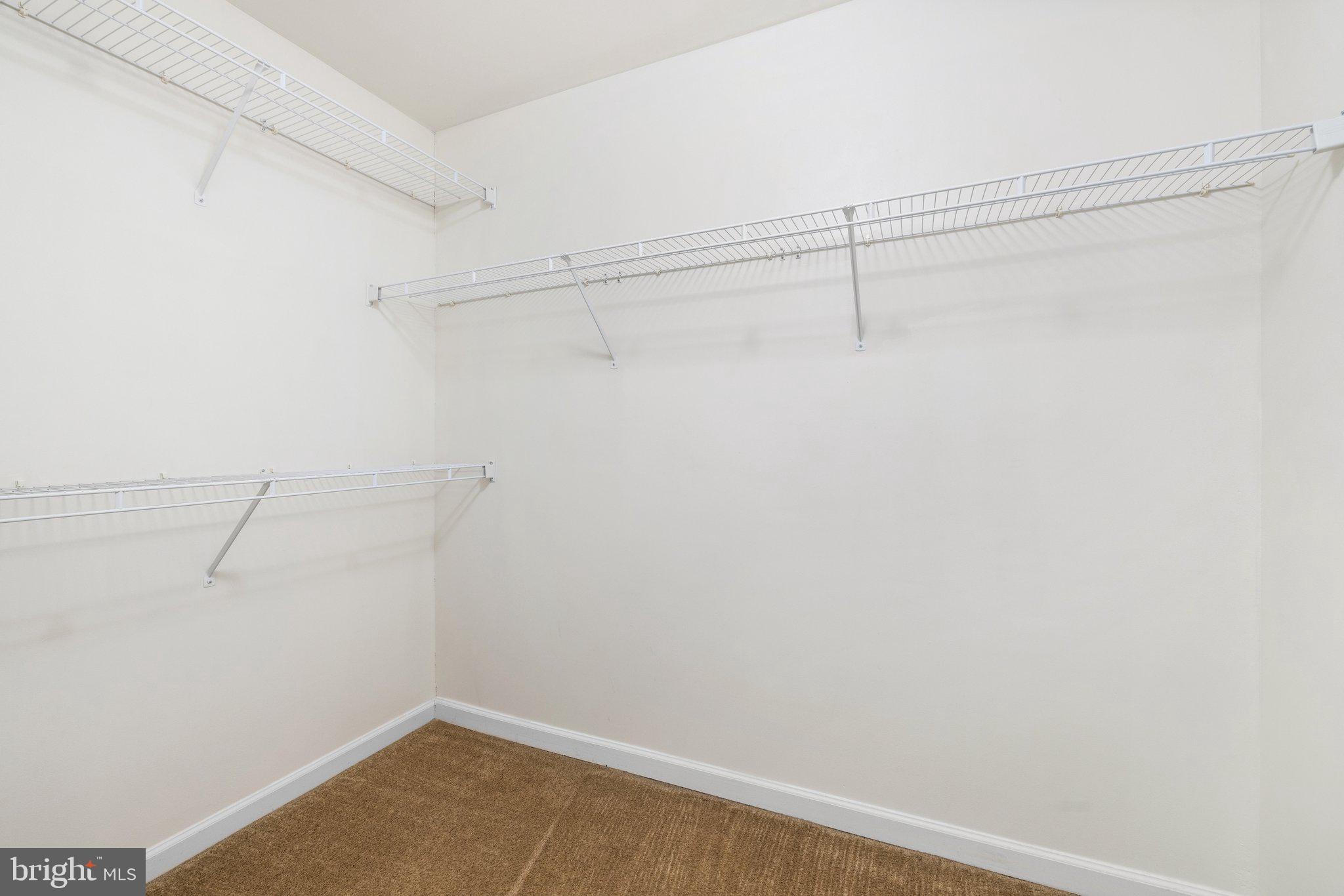 LAKELAND PLACE - Residential