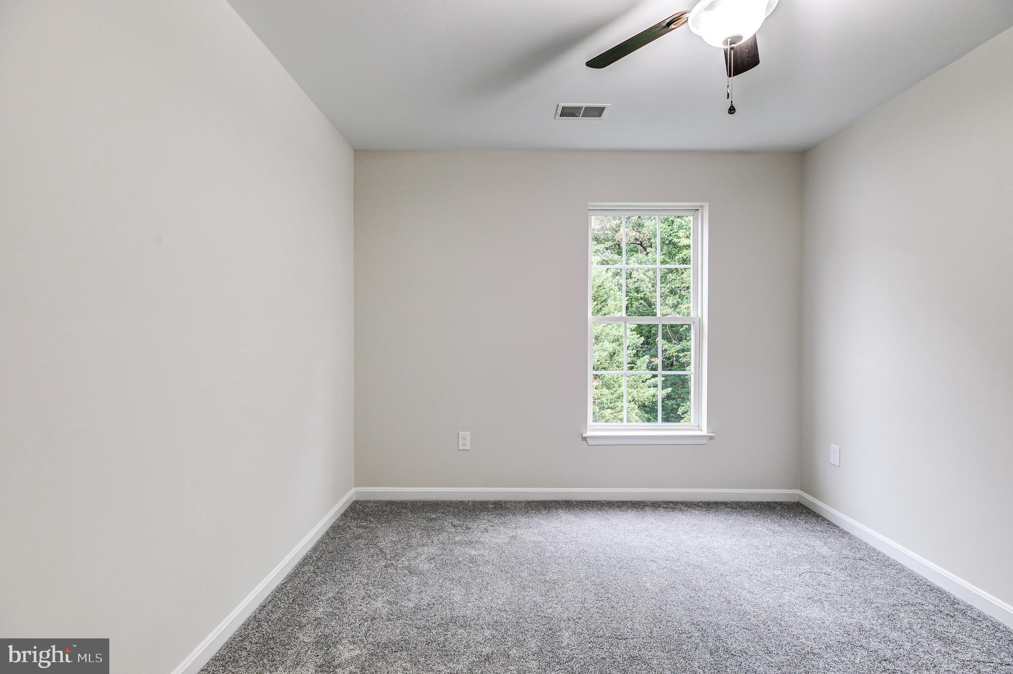 NORTHRIDGE - Residential