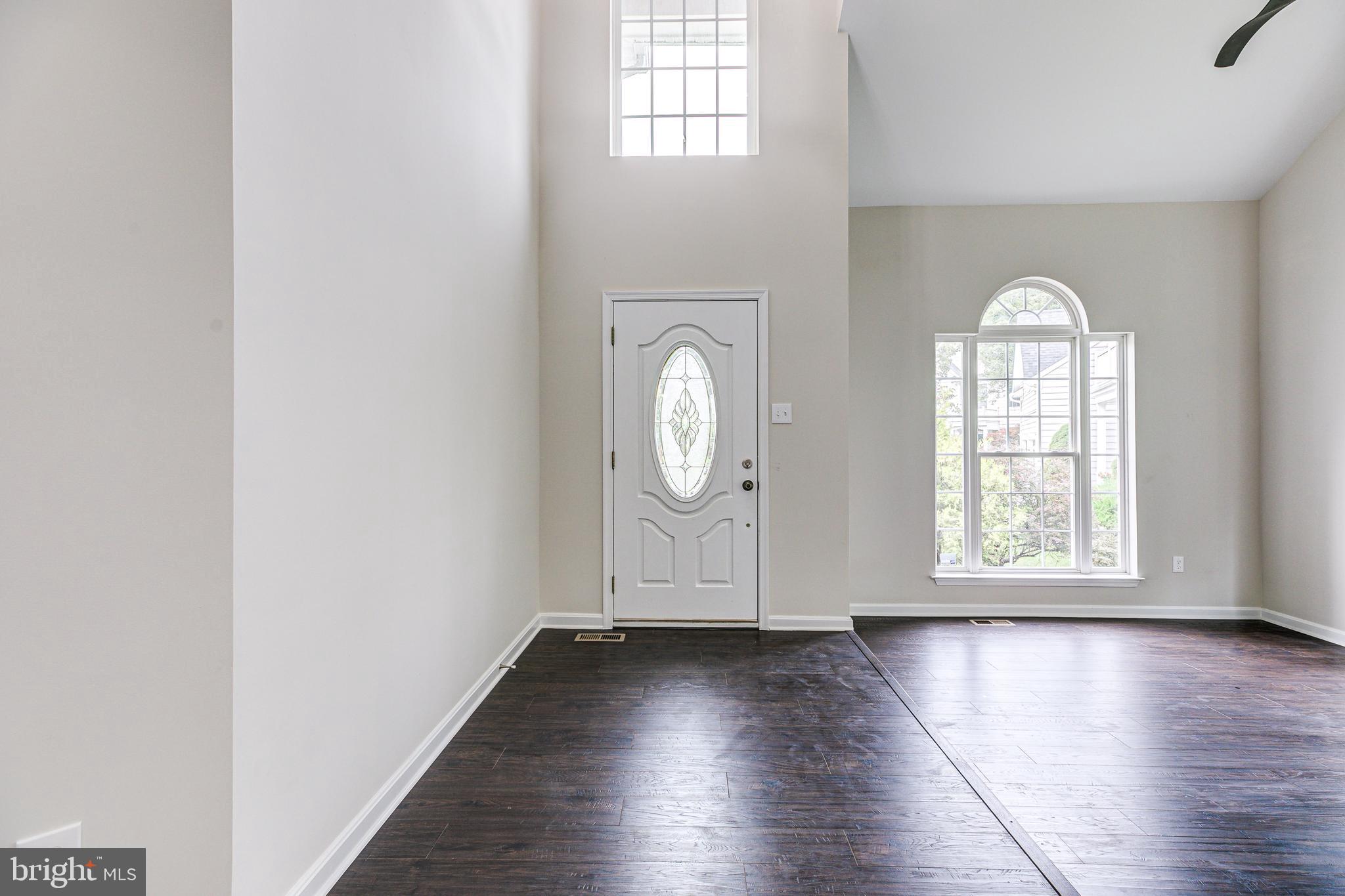 NORTHRIDGE - Residential