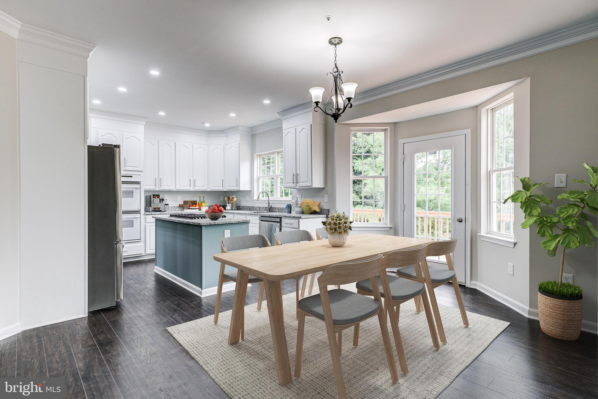 NORTHRIDGE - Residential