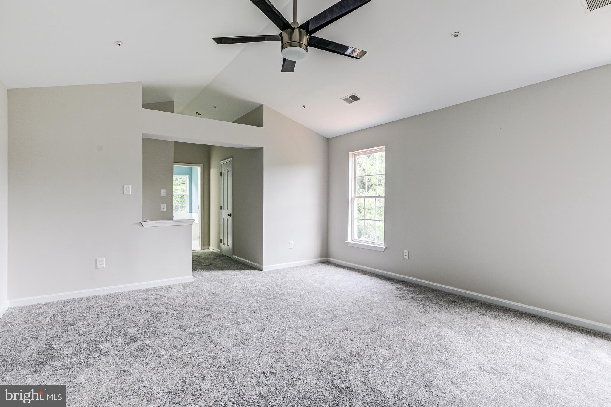 NORTHRIDGE - Residential