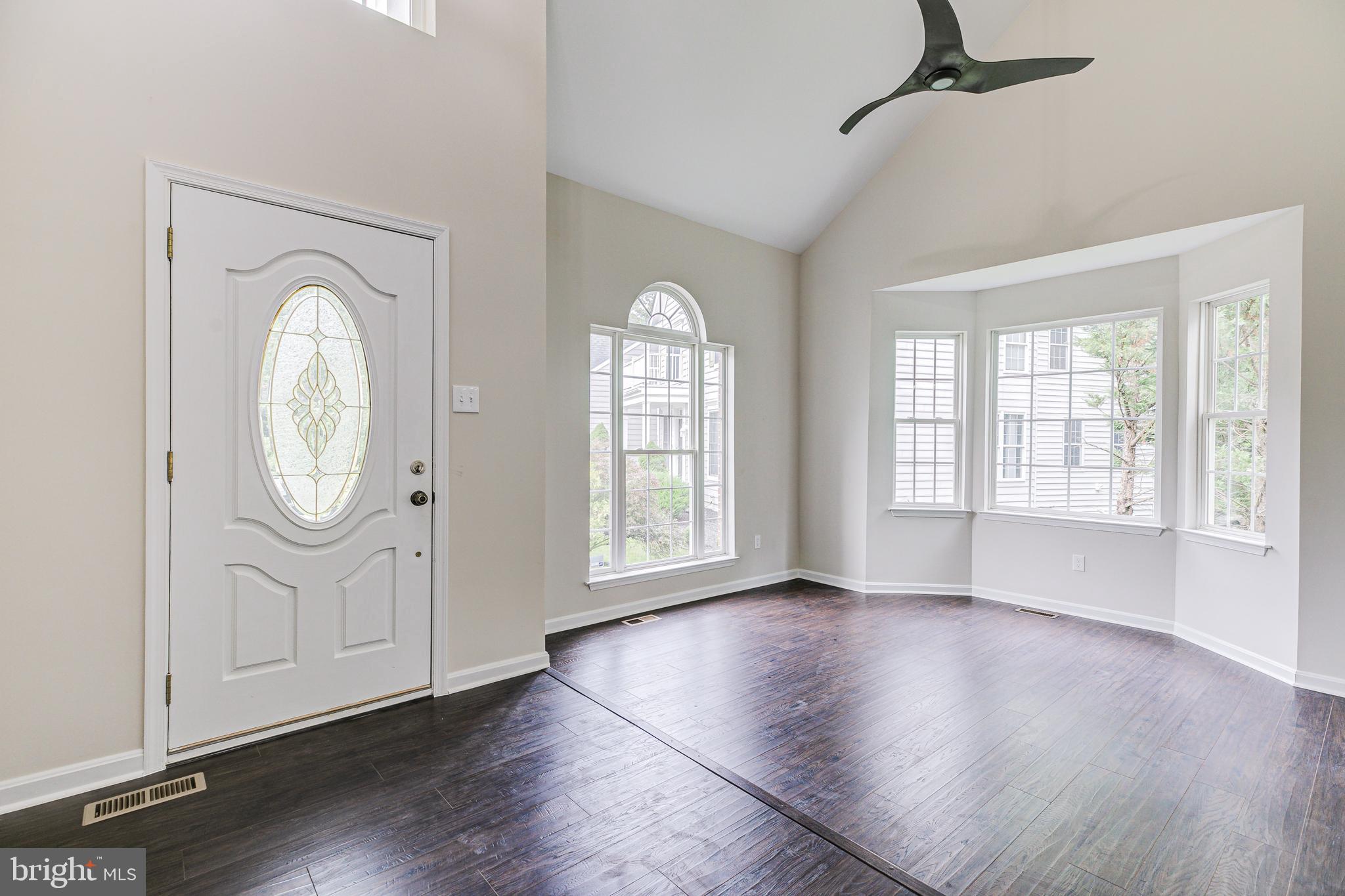 NORTHRIDGE - Residential